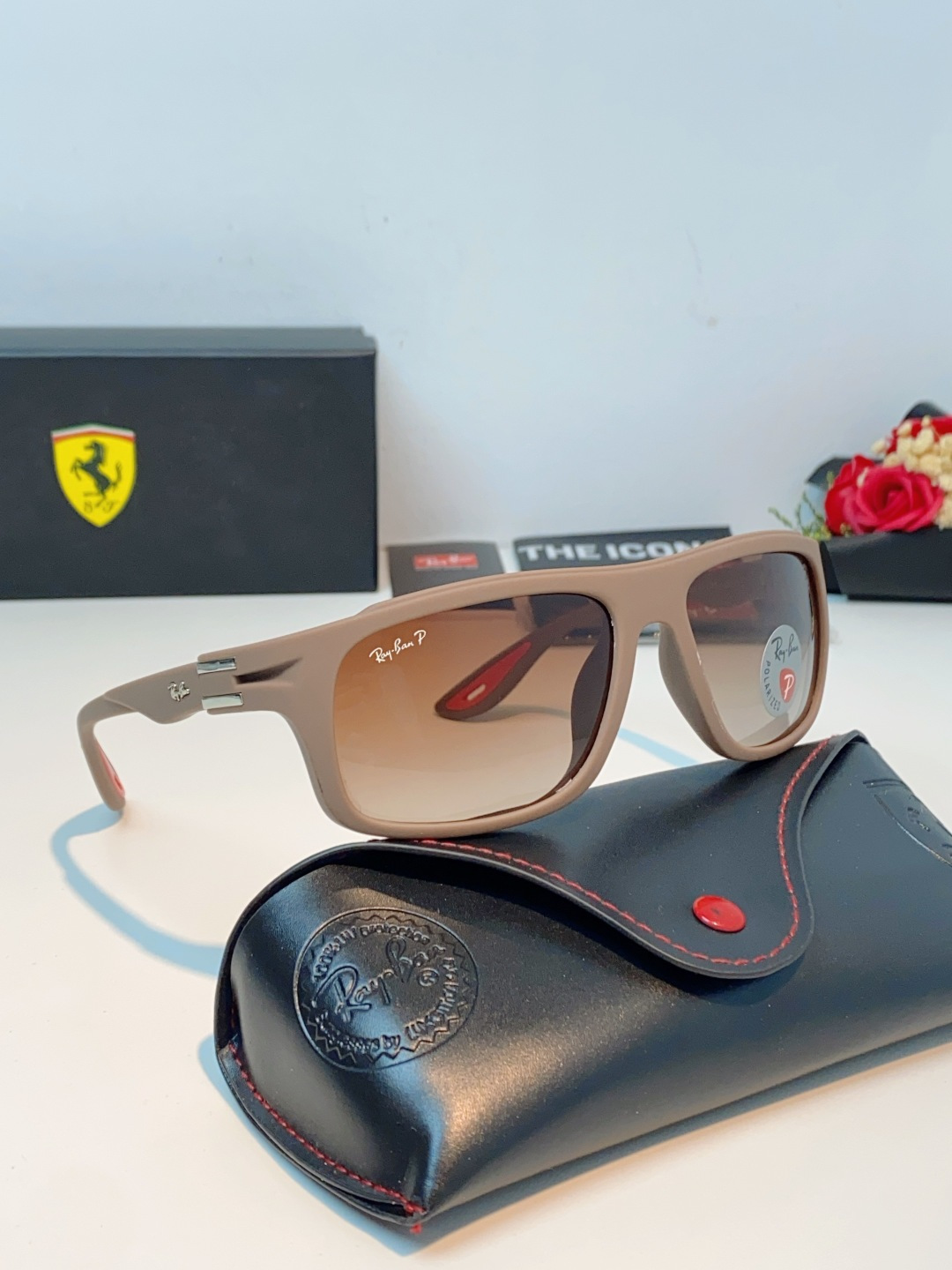 RayBan雷朋法拉利联名 2026新款太阳镜墨镜 树脂偏光级感防紫外线眼镜开车护目 RB4364 Si