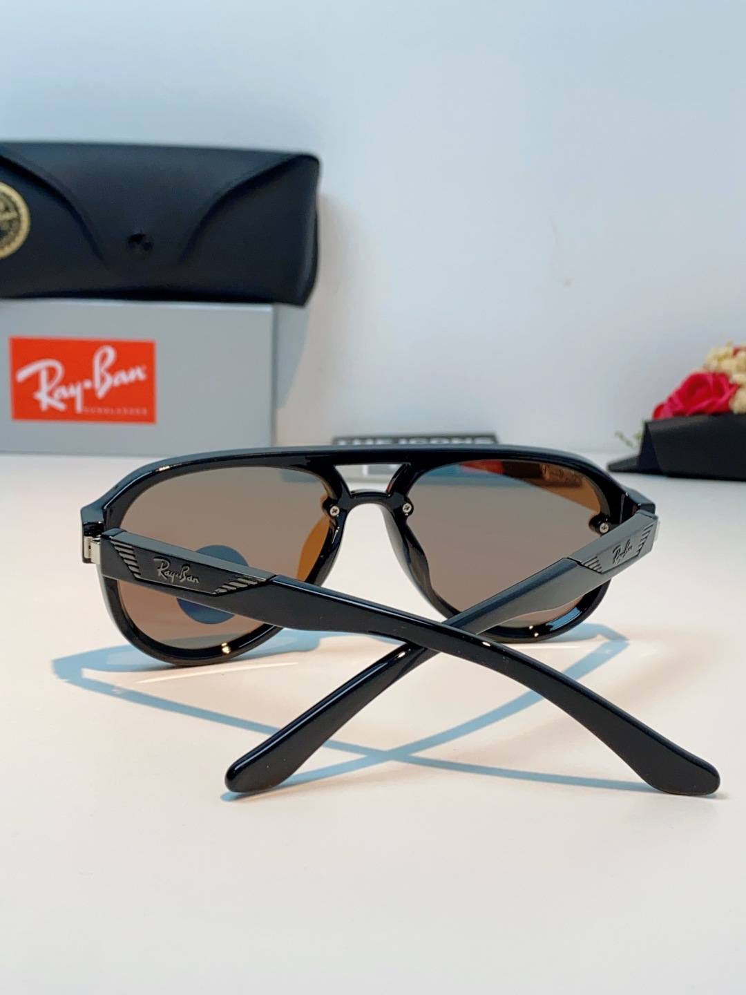 RayBan雷朋 2026新款蛤蟆框新款女防紫外线墨镜欧美复古运动风男太阳镜舒适通用外贸美式眼镜 RB8