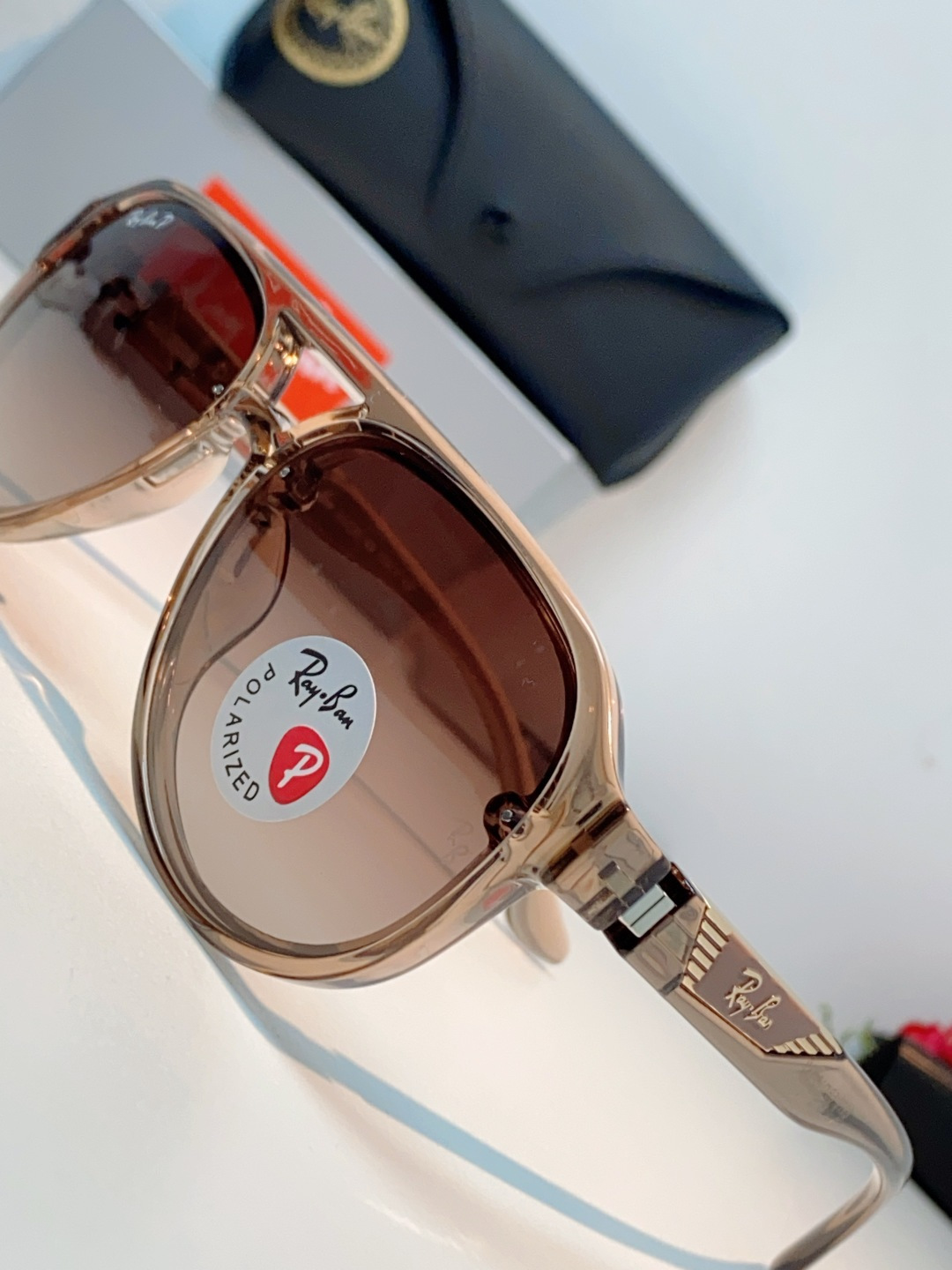 RayBan雷朋 2026新款蛤蟆框新款女防紫外线墨镜欧美复古运动风男太阳镜舒适通用外贸美式眼镜 RB8