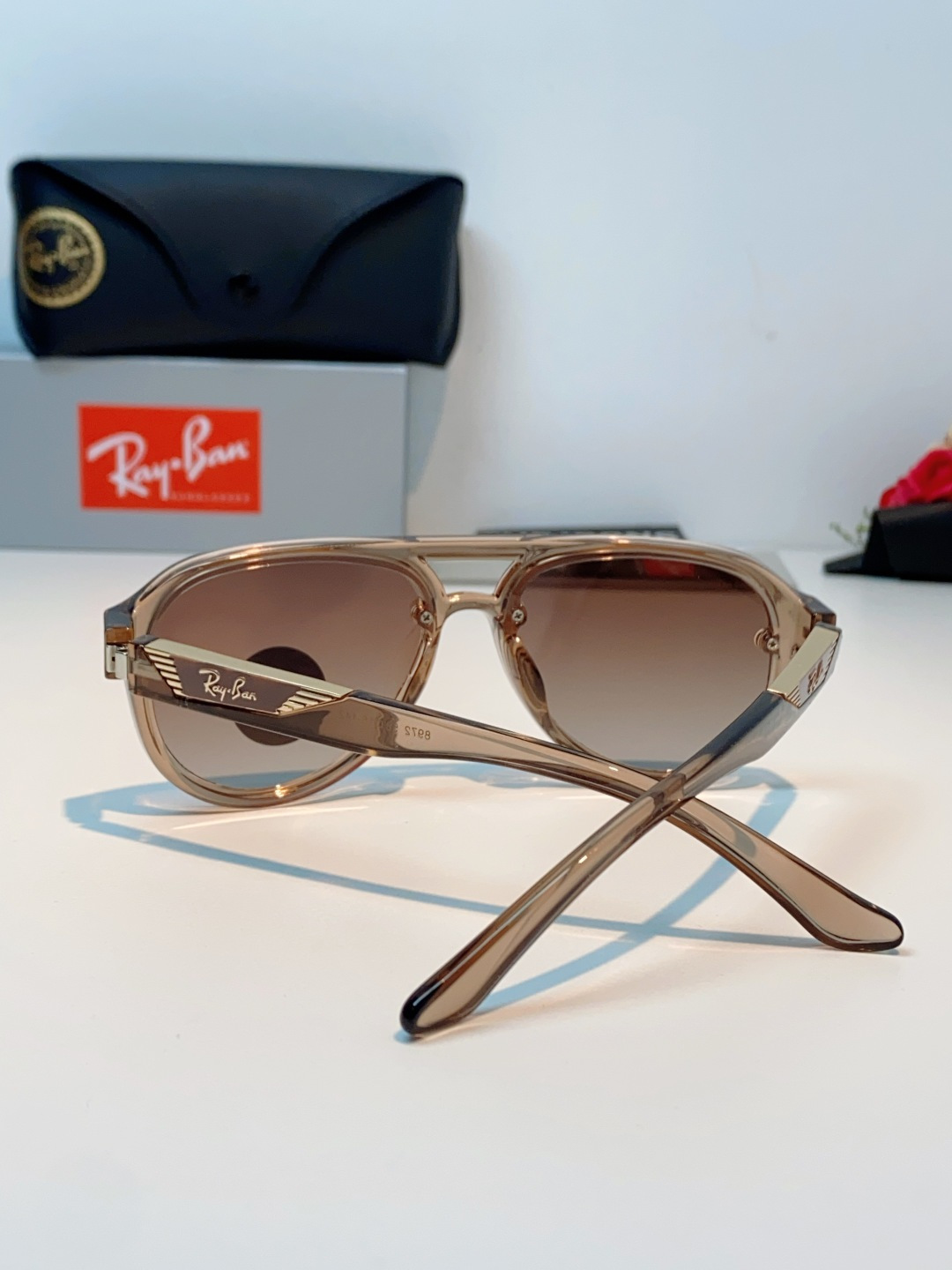 RayBan雷朋 2026新款蛤蟆框新款女防紫外线墨镜欧美复古运动风男太阳镜舒适通用外贸美式眼镜 RB8