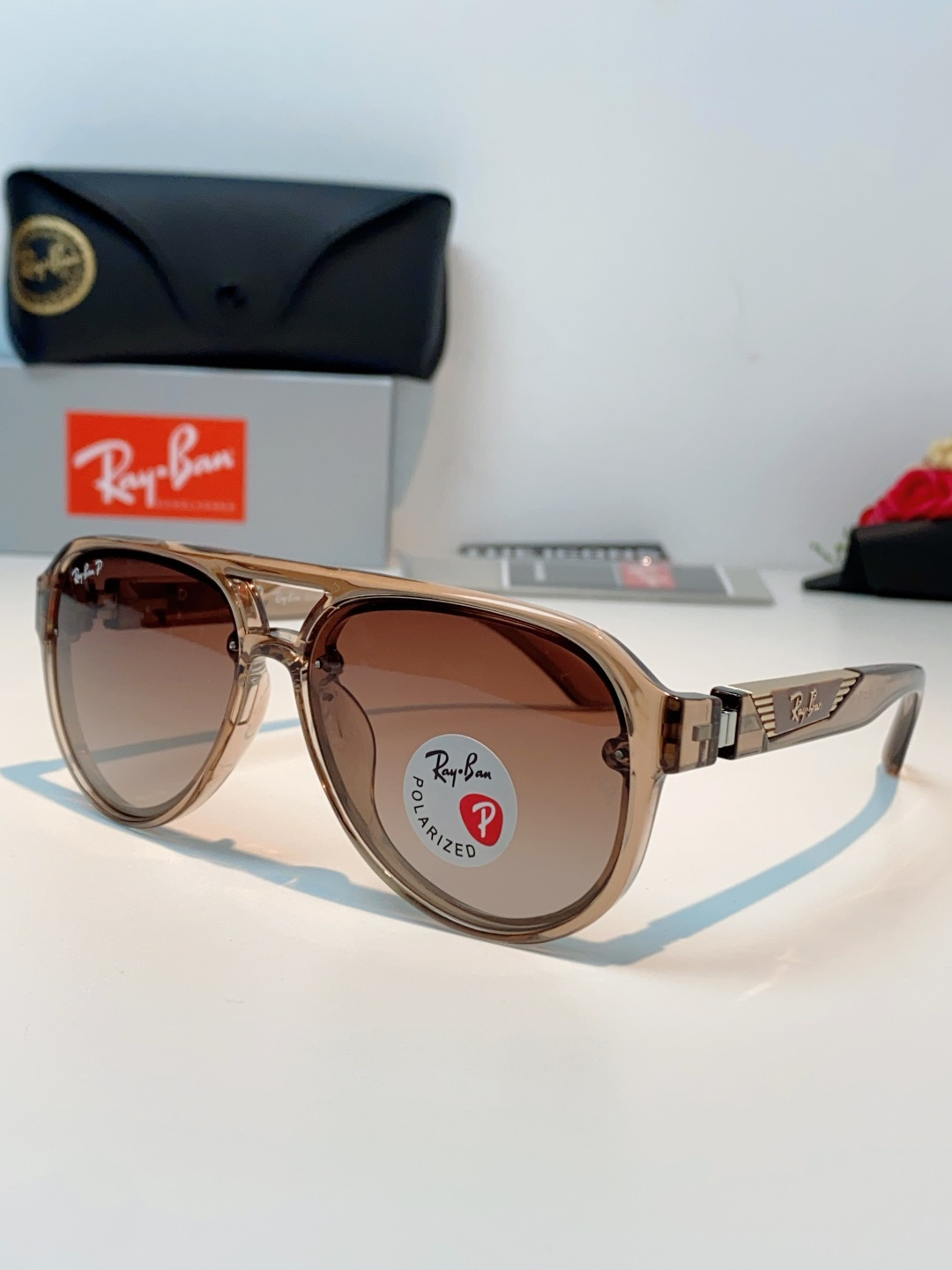 RayBan雷朋 2026新款蛤蟆框新款女防紫外线墨镜欧美复古运动风男太阳镜舒适通用外贸美式眼镜 RB8