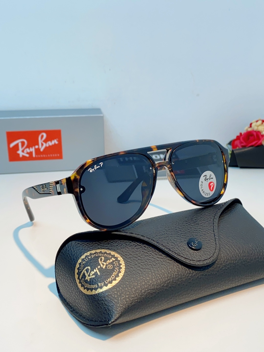 RayBan雷朋 2026新款蛤蟆框新款女防紫外线墨镜欧美复古运动风男太阳镜舒适通用外贸美式眼镜 RB8