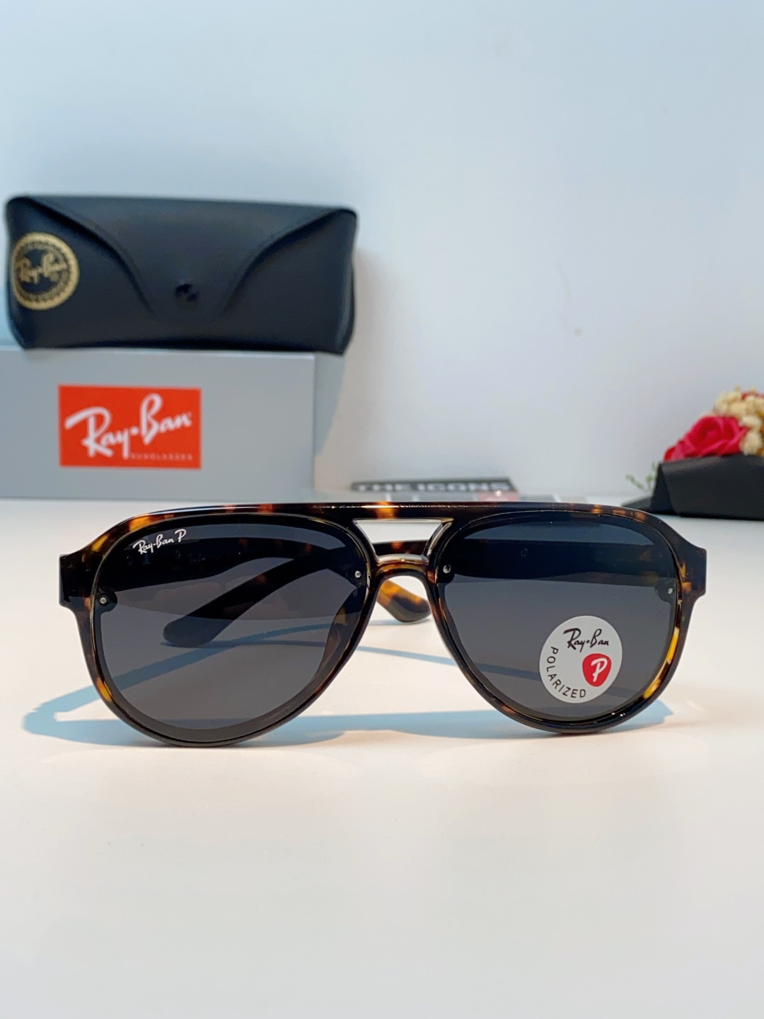 RayBan雷朋 2026新款蛤蟆框新款女防紫外线墨镜欧美复古运动风男太阳镜舒适通用外贸美式眼镜 RB8