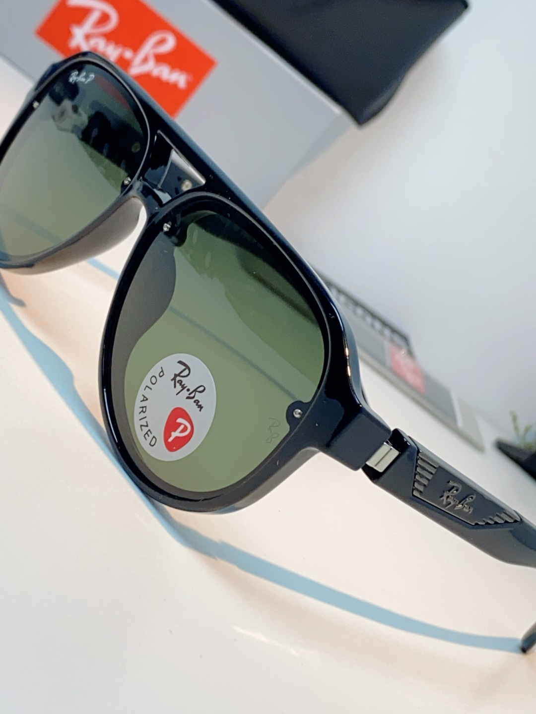 RayBan雷朋 2026新款蛤蟆框新款女防紫外线墨镜欧美复古运动风男太阳镜舒适通用外贸美式眼镜 RB8