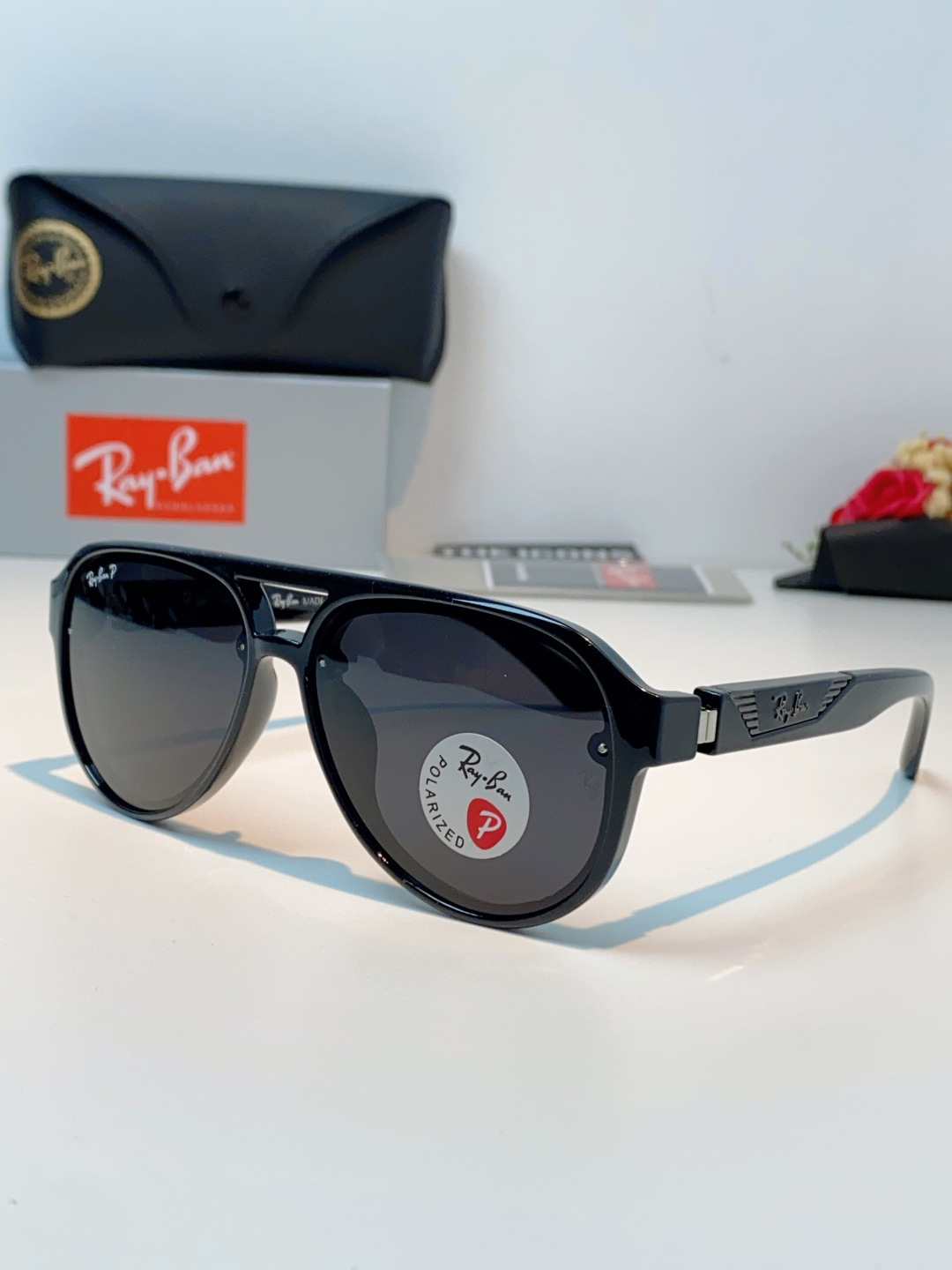 RayBan雷朋 2026新款蛤蟆框新款女防紫外线墨镜欧美复古运动风男太阳镜舒适通用外贸美式眼镜 RB8
