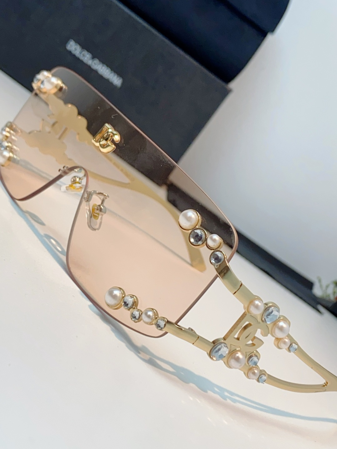 Dolce&Gabbana杜嘉班纳 2026新款DG时尚新款太阳眼镜高品质高质感百搭遮阳大气金属大框 D