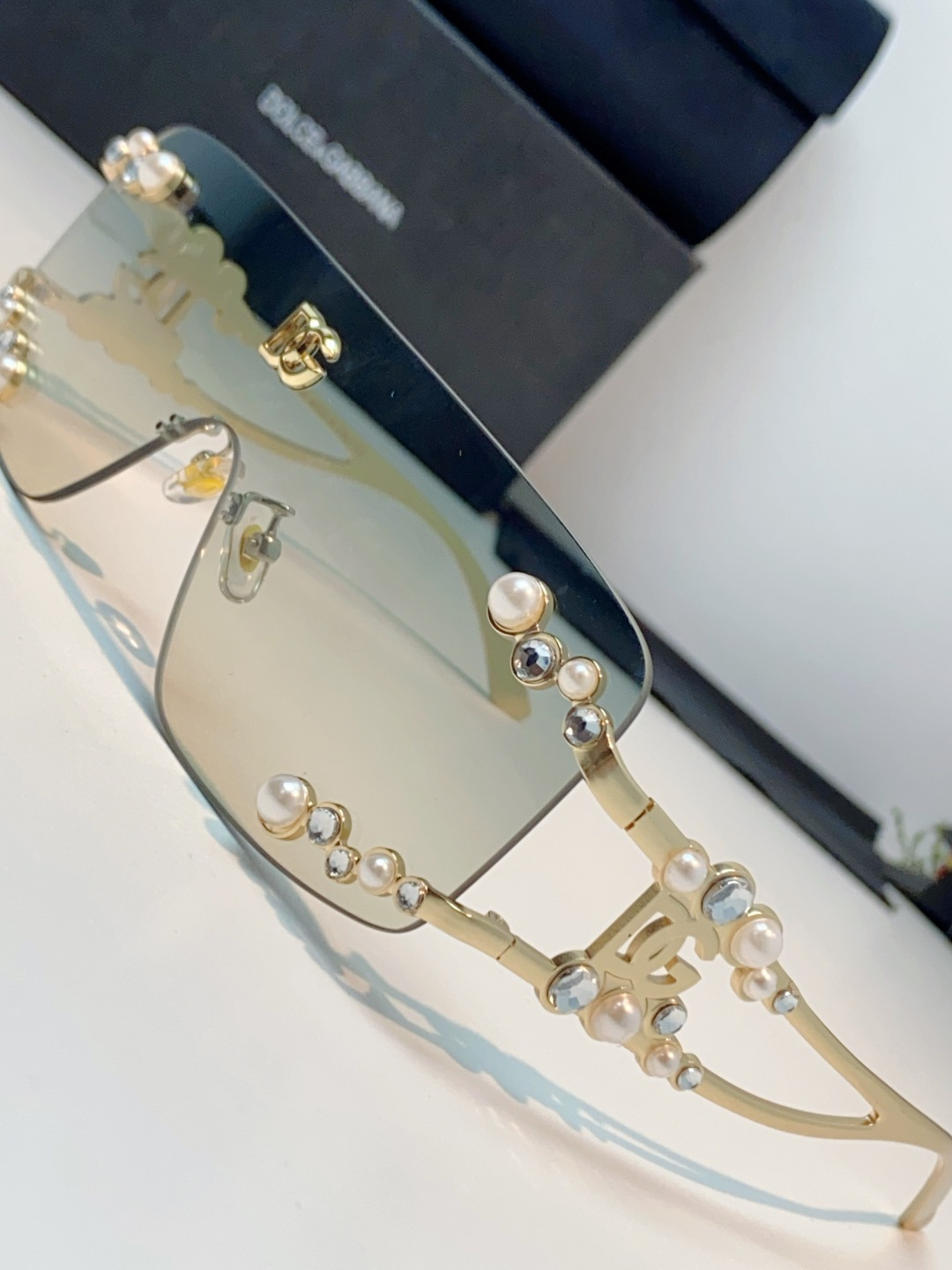 Dolce&Gabbana杜嘉班纳 2026新款DG时尚新款太阳眼镜高品质高质感百搭遮阳大气金属大框 D