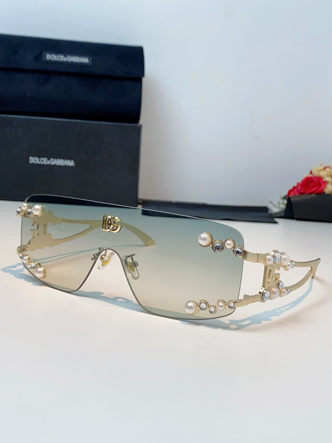 Dolce&Gabbana杜嘉班纳 2026新款DG时尚新款太阳眼镜高品质高质感百搭遮阳大气金属大框 D
