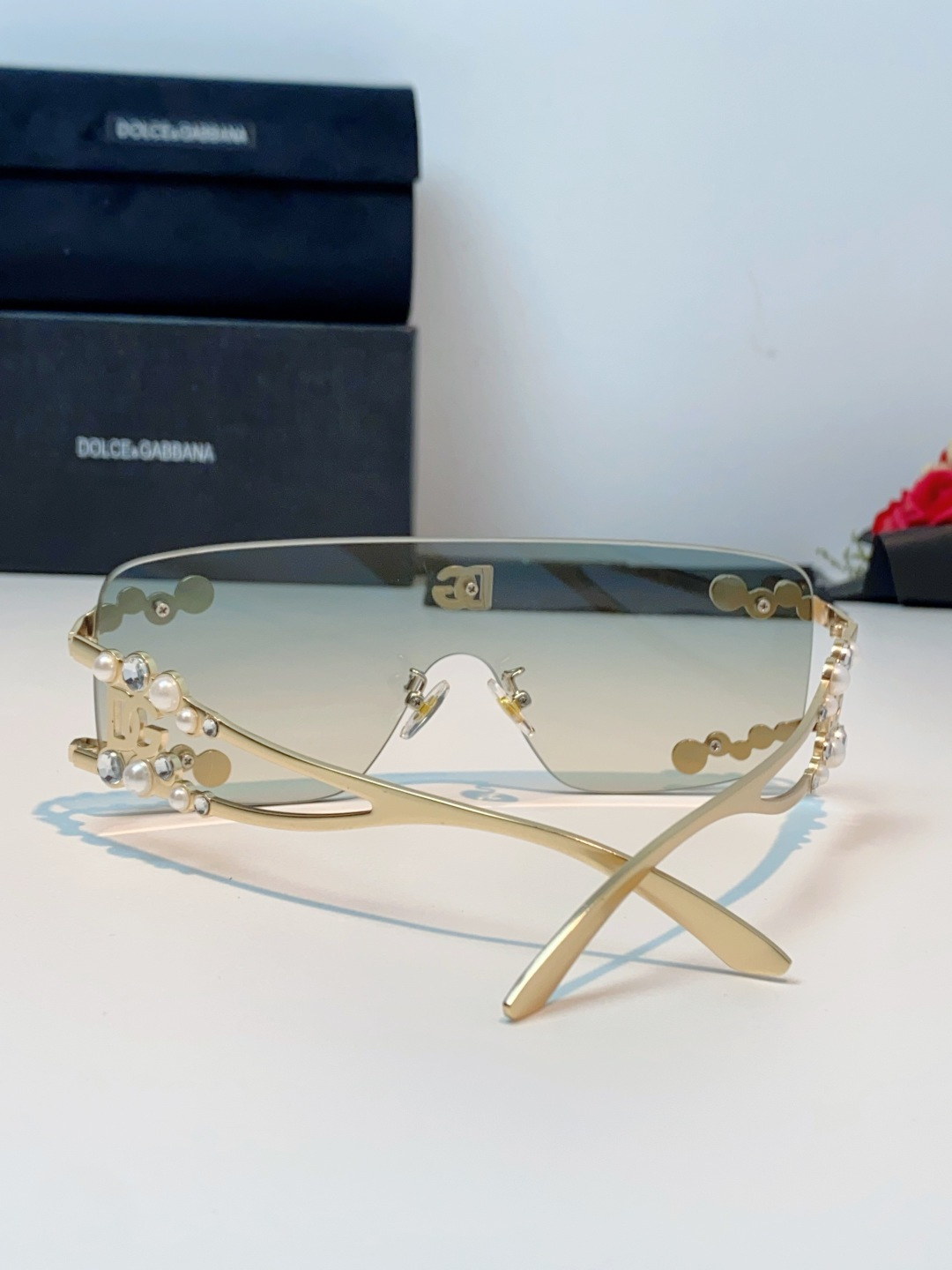 Dolce&Gabbana杜嘉班纳 2026新款DG时尚新款太阳眼镜高品质高质感百搭遮阳大气金属大框 D