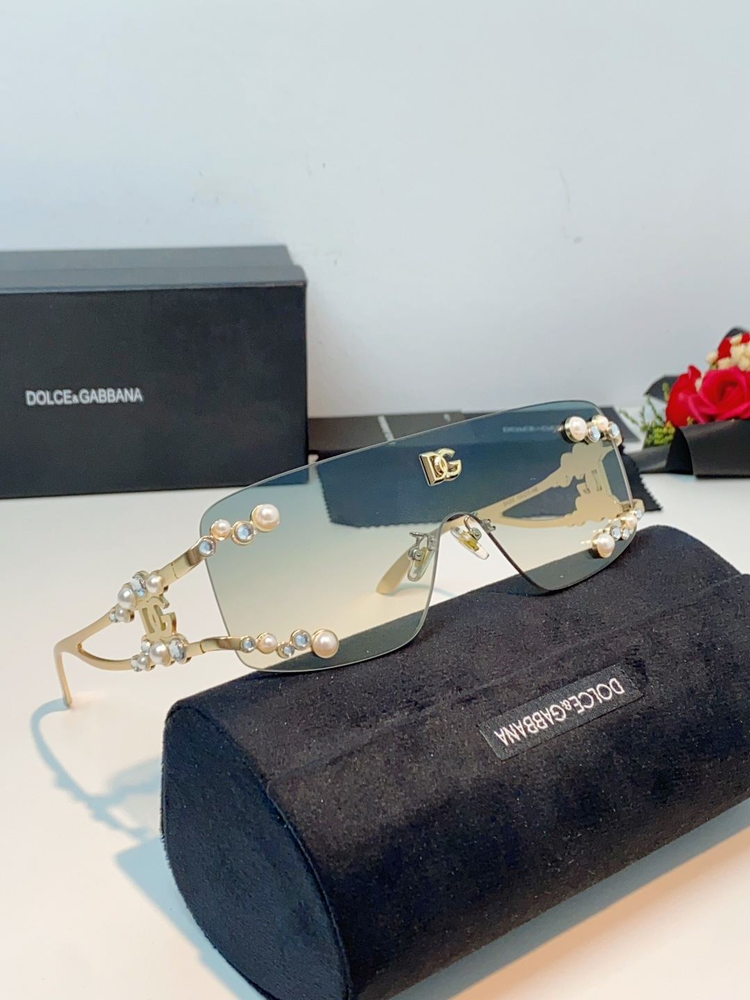Dolce&Gabbana杜嘉班纳 2026新款DG时尚新款太阳眼镜高品质高质感百搭遮阳大气金属大框 D