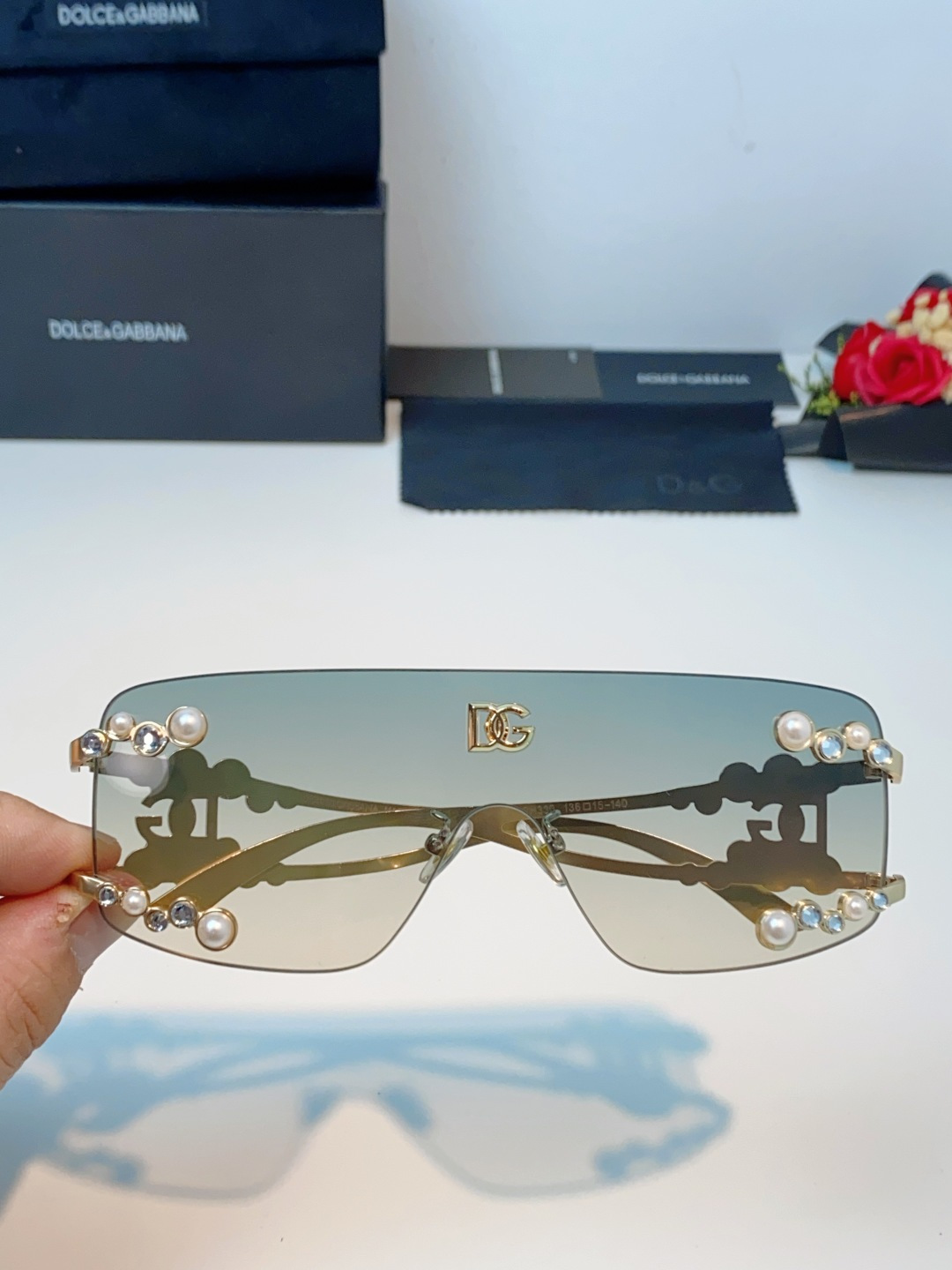Dolce&Gabbana杜嘉班纳 2026新款DG时尚新款太阳眼镜高品质高质感百搭遮阳大气金属大框 D