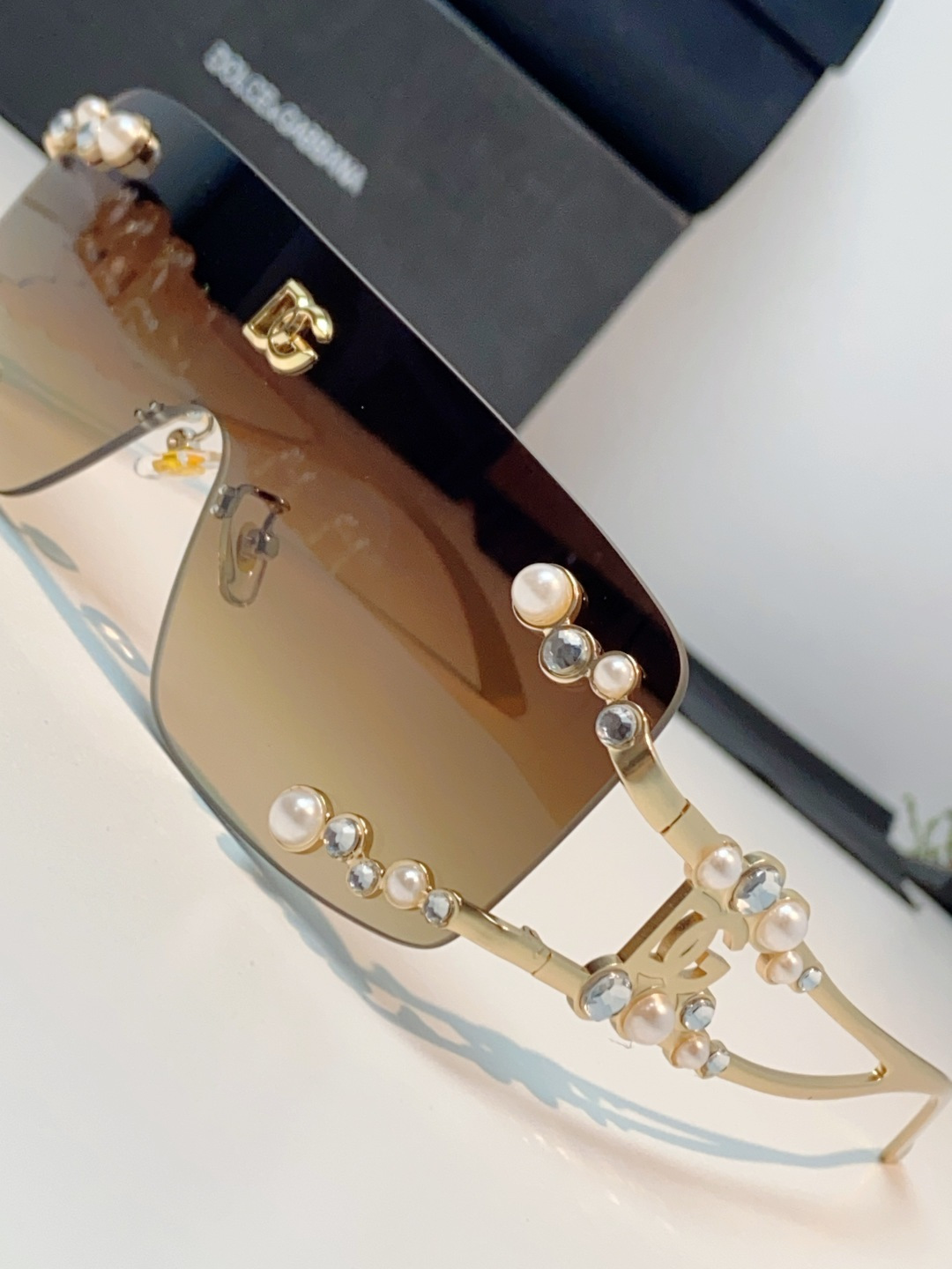 Dolce&Gabbana杜嘉班纳 2026新款DG时尚新款太阳眼镜高品质高质感百搭遮阳大气金属大框 D
