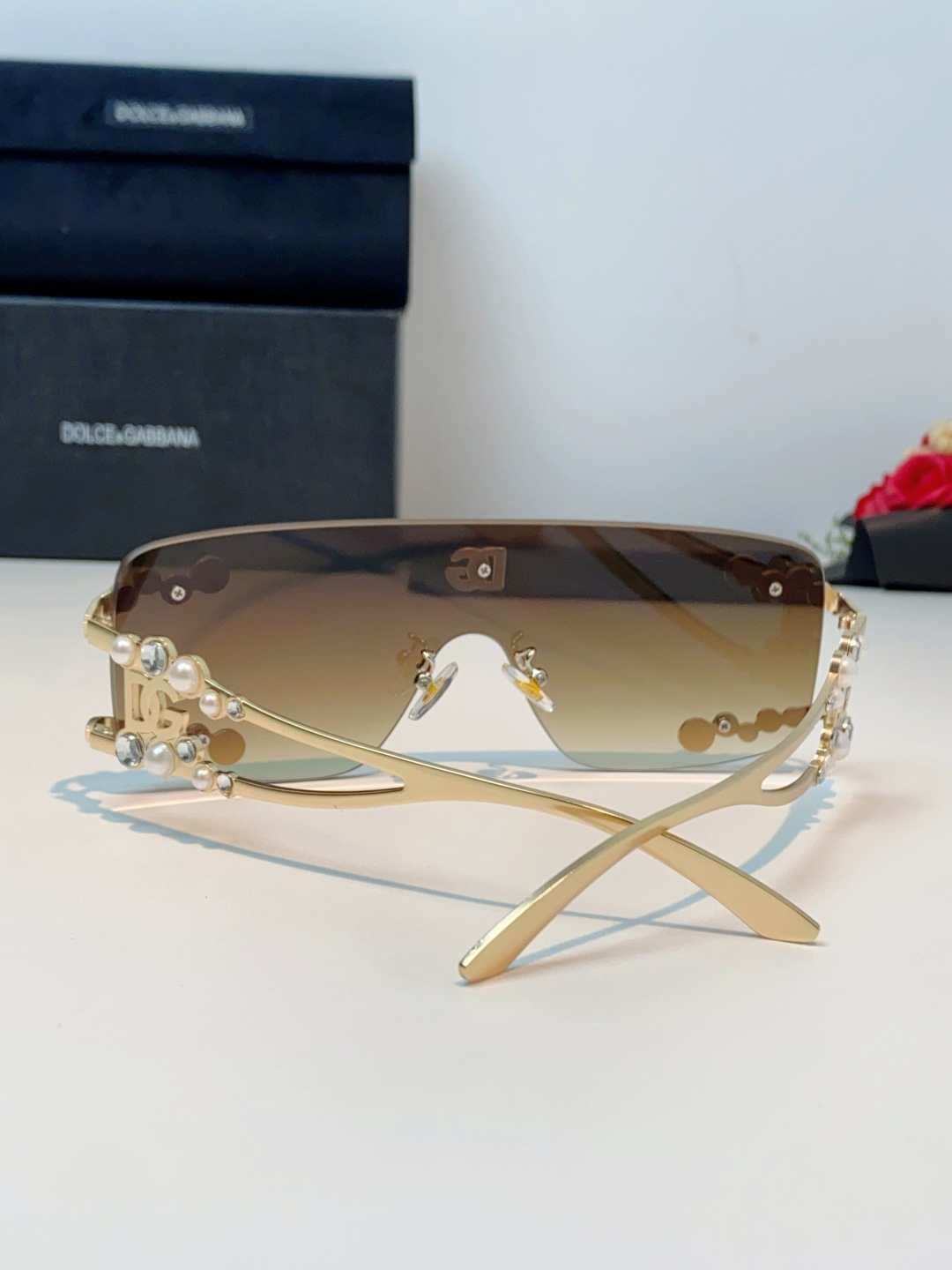 Dolce&Gabbana杜嘉班纳 2026新款DG时尚新款太阳眼镜高品质高质感百搭遮阳大气金属大框 D