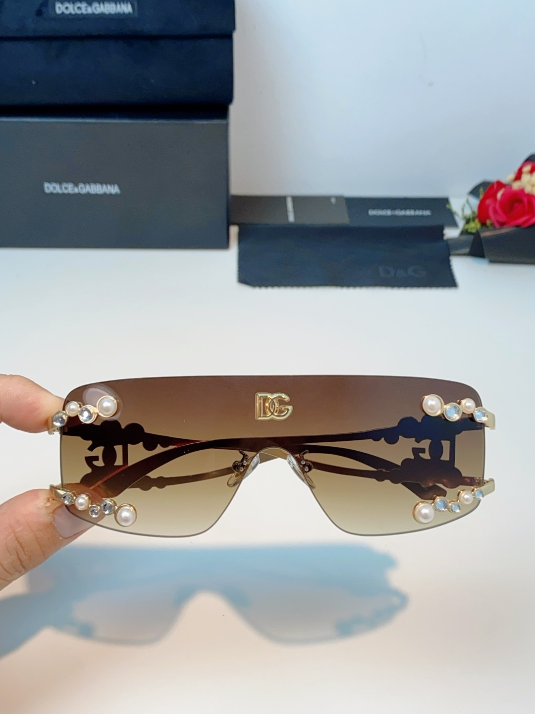 Dolce&Gabbana杜嘉班纳 2026新款DG时尚新款太阳眼镜高品质高质感百搭遮阳大气金属大框 D