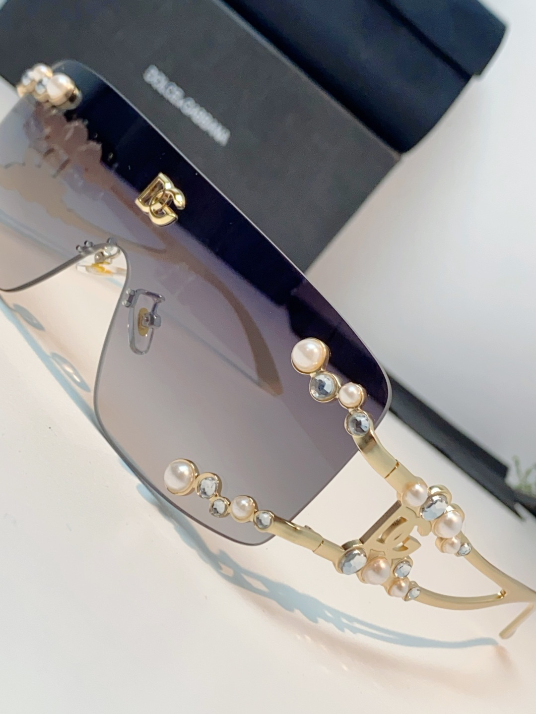Dolce&Gabbana杜嘉班纳 2026新款DG时尚新款太阳眼镜高品质高质感百搭遮阳大气金属大框 D
