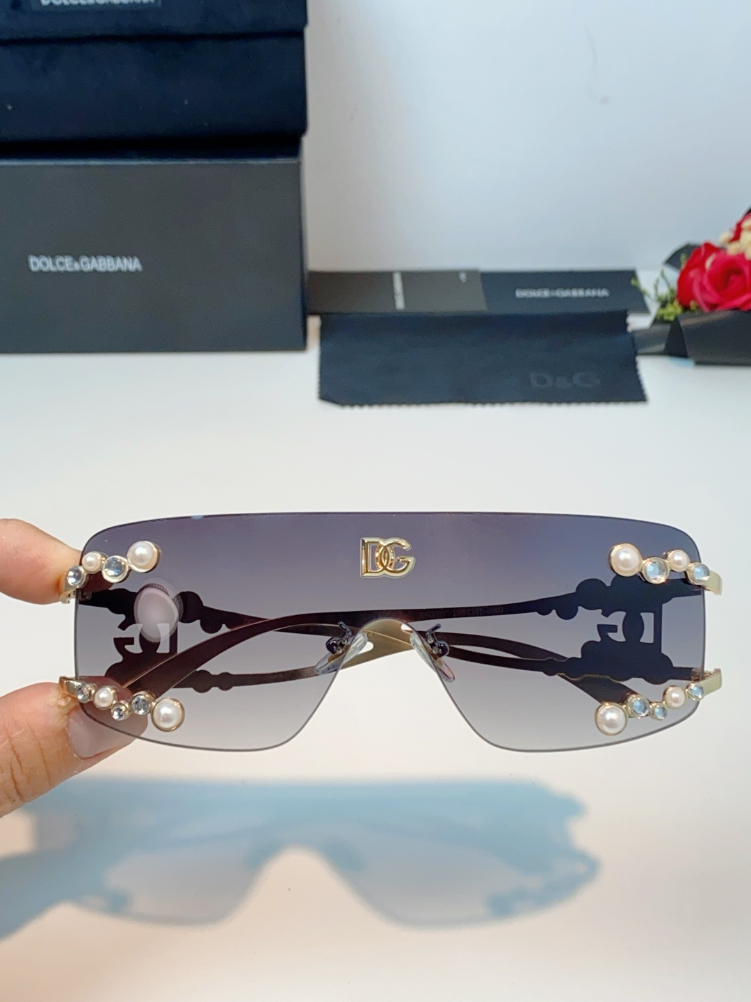 Dolce&Gabbana杜嘉班纳 2026新款DG时尚新款太阳眼镜高品质高质感百搭遮阳大气金属大框 D