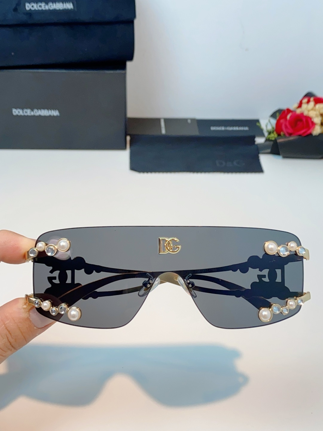 Dolce&Gabbana杜嘉班纳 2026新款DG时尚新款太阳眼镜高品质高质感百搭遮阳大气金属大框 D
