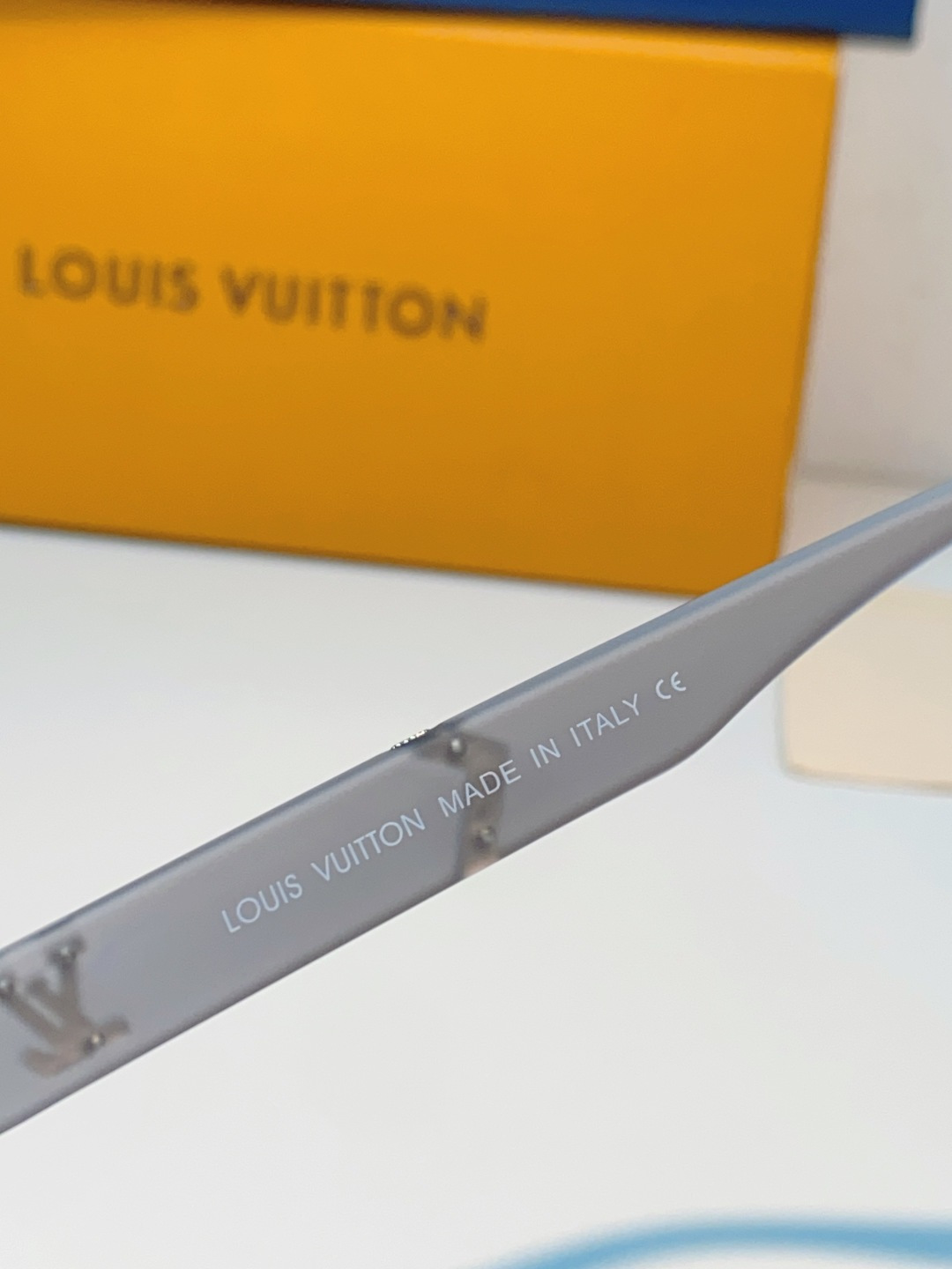 Louis Vuitton路易威登 2026Lv新款玻璃太阳镜男士司机方形眼镜开车钓鱼抗强光玻璃眼镜墨镜