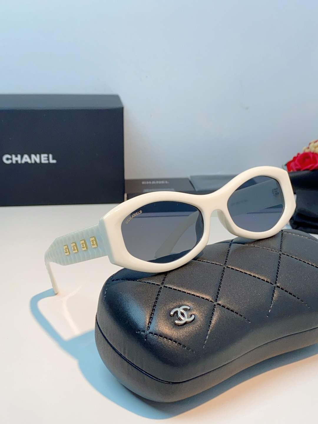 Chanel香奈儿 2026新款大框椭圆型墨镜高质感小脸时尚镜腿太阳镜开车百搭黑白拼色 女士墨镜