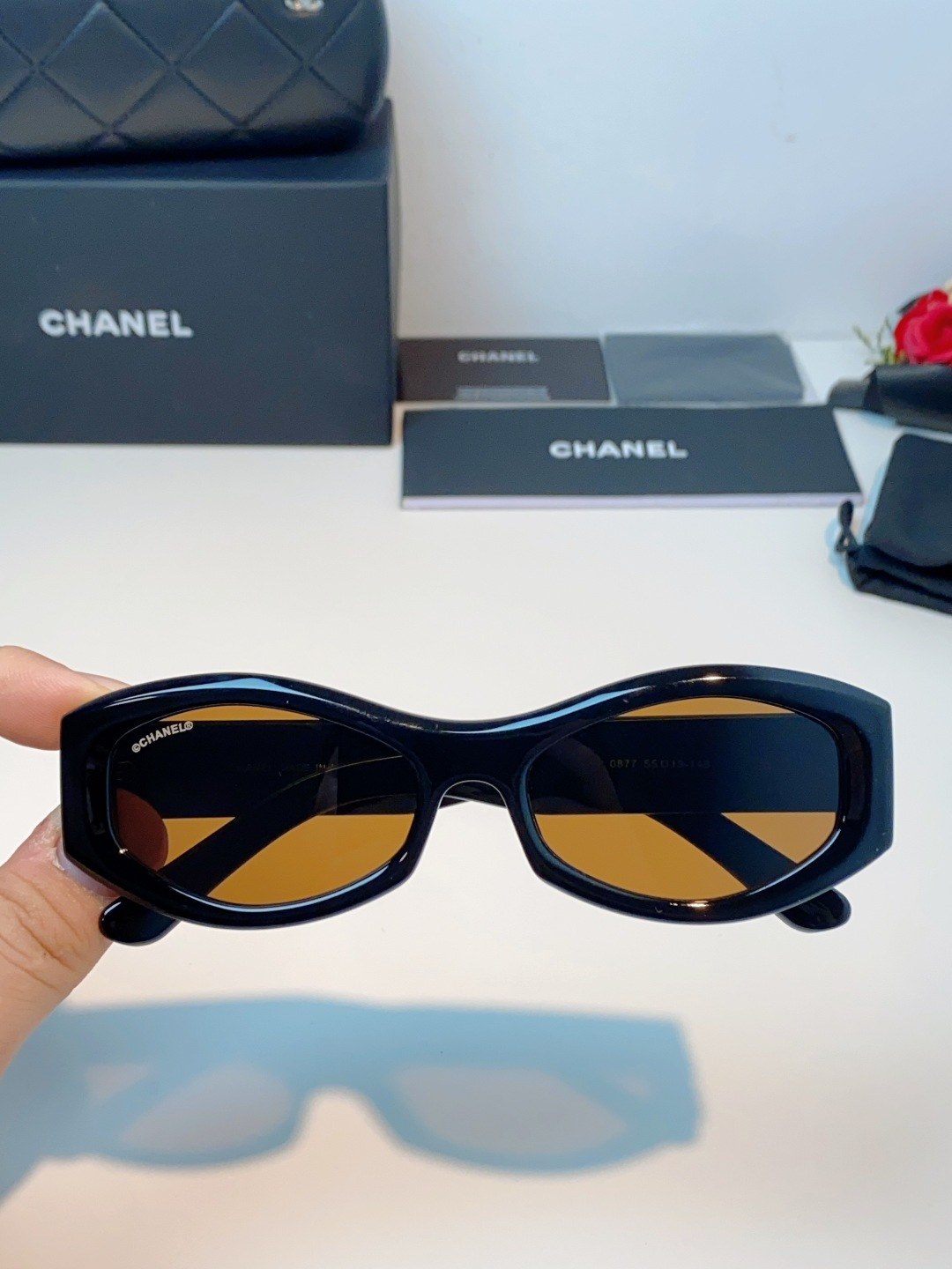 Chanel香奈儿 2026新款大框椭圆型墨镜高质感小脸时尚镜腿太阳镜开车百搭黑白拼色 女士墨镜