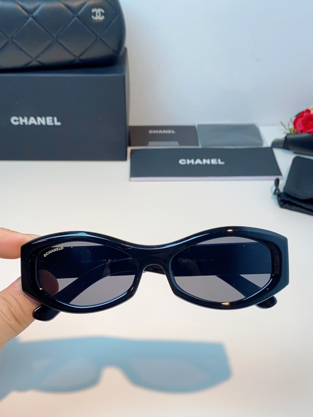 Chanel香奈儿 2026新款大框椭圆型墨镜高质感小脸时尚镜腿太阳镜开车百搭黑白拼色 女士墨镜