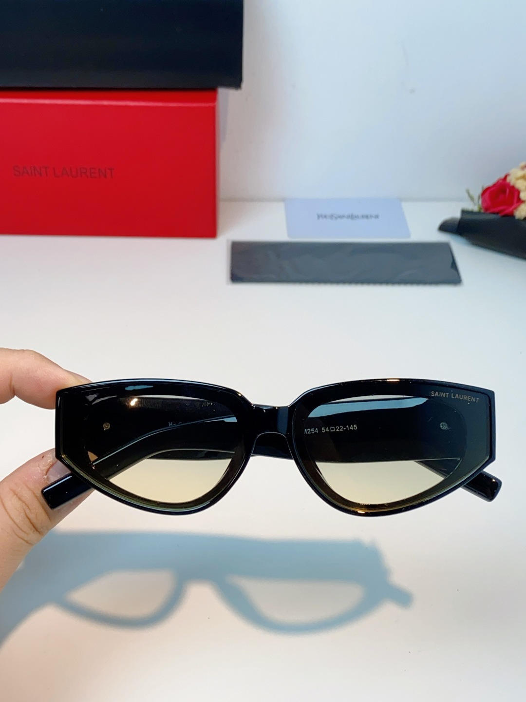 Saint Laurent YSL圣罗兰墨镜女士猫眼太阳眼镜朴彩英Rose同款