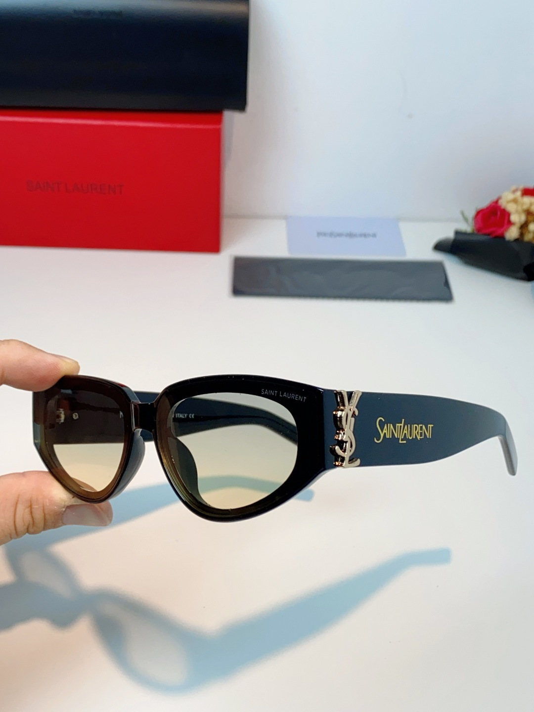 Saint Laurent YSL圣罗兰墨镜女士猫眼太阳眼镜朴彩英Rose同款