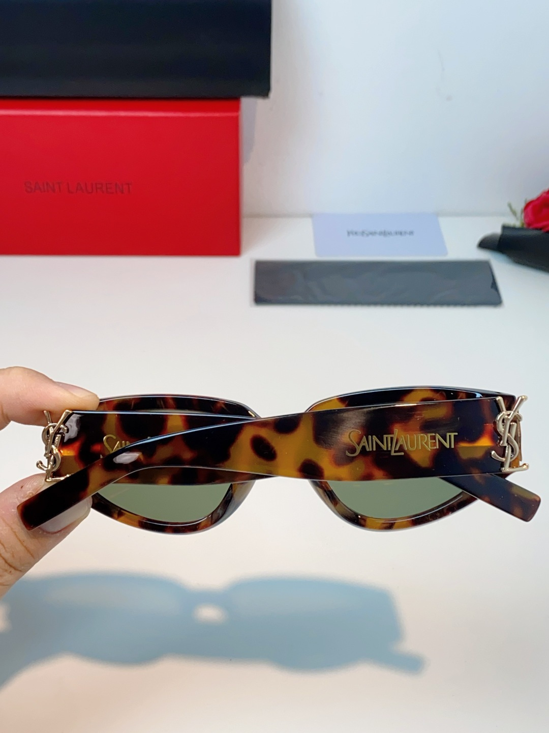 Saint Laurent YSL圣罗兰墨镜女士猫眼太阳眼镜朴彩英Rose同款