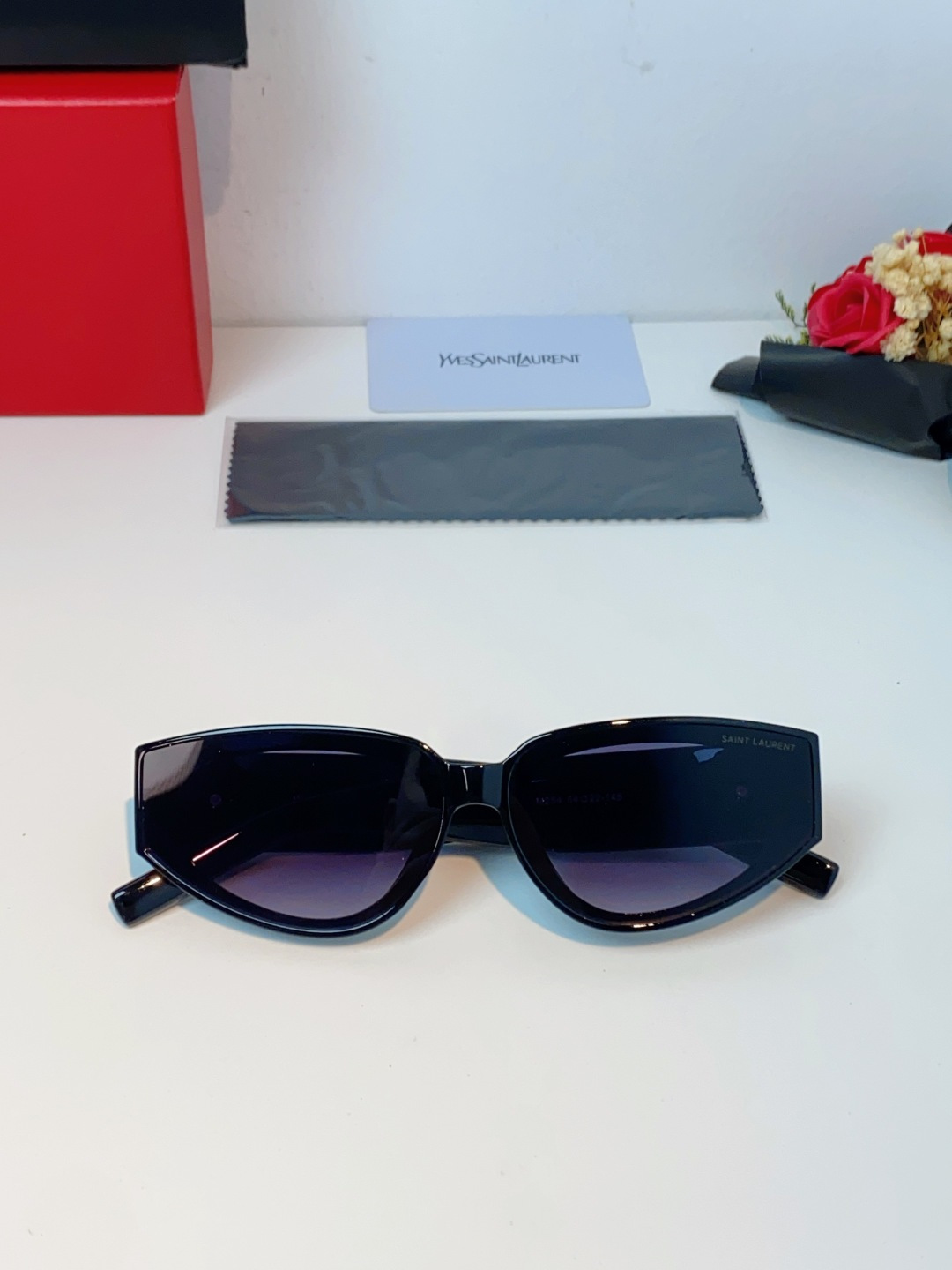 Saint Laurent YSL圣罗兰墨镜女士猫眼太阳眼镜朴彩英Rose同款