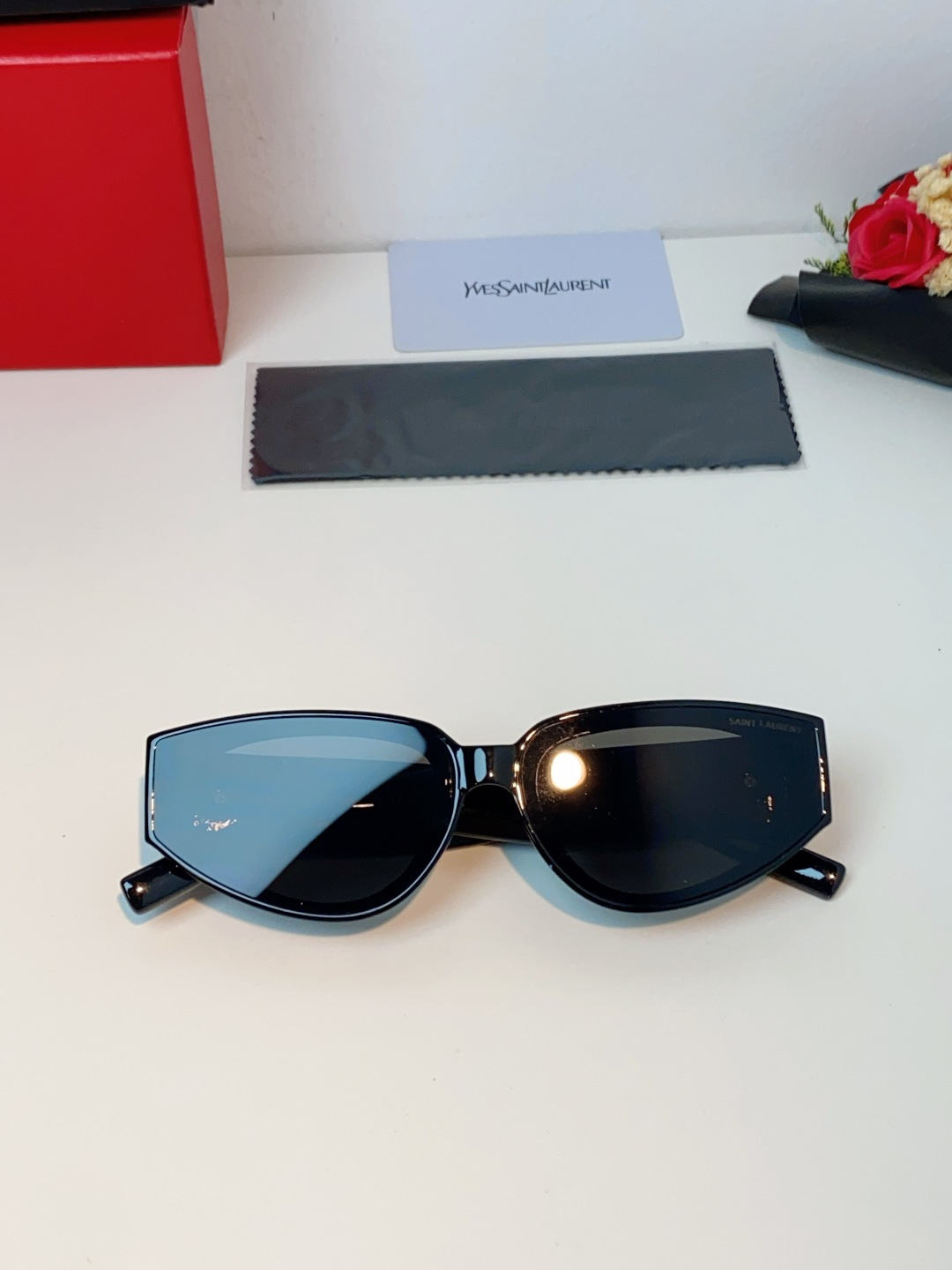 Saint Laurent YSL圣罗兰墨镜女士猫眼太阳眼镜朴彩英Rose同款