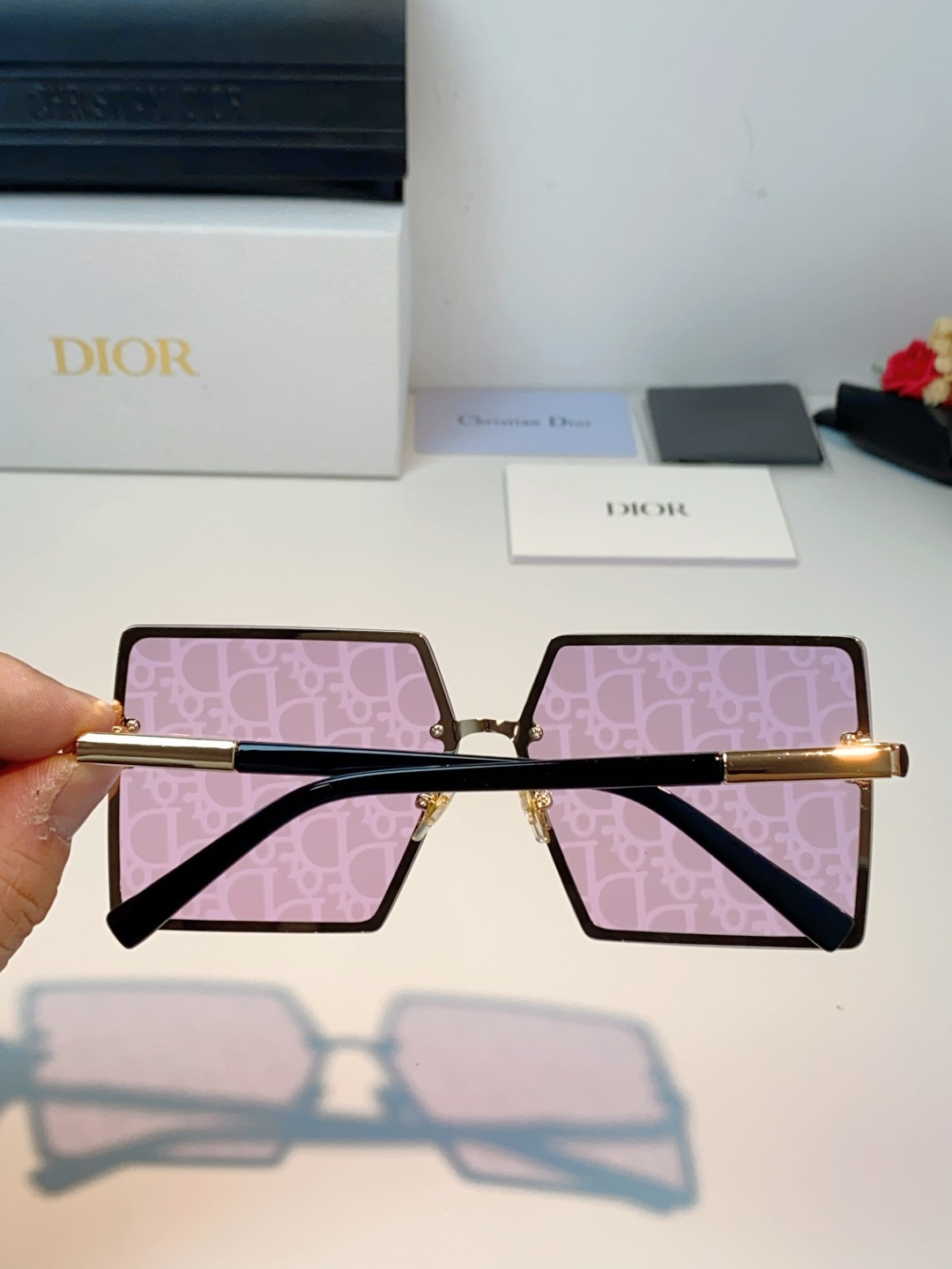 Dior迪奥 2026新款欧美超大框女士太阳镜大脸网红链条款方框浅色显脸小墨镜防紫外线