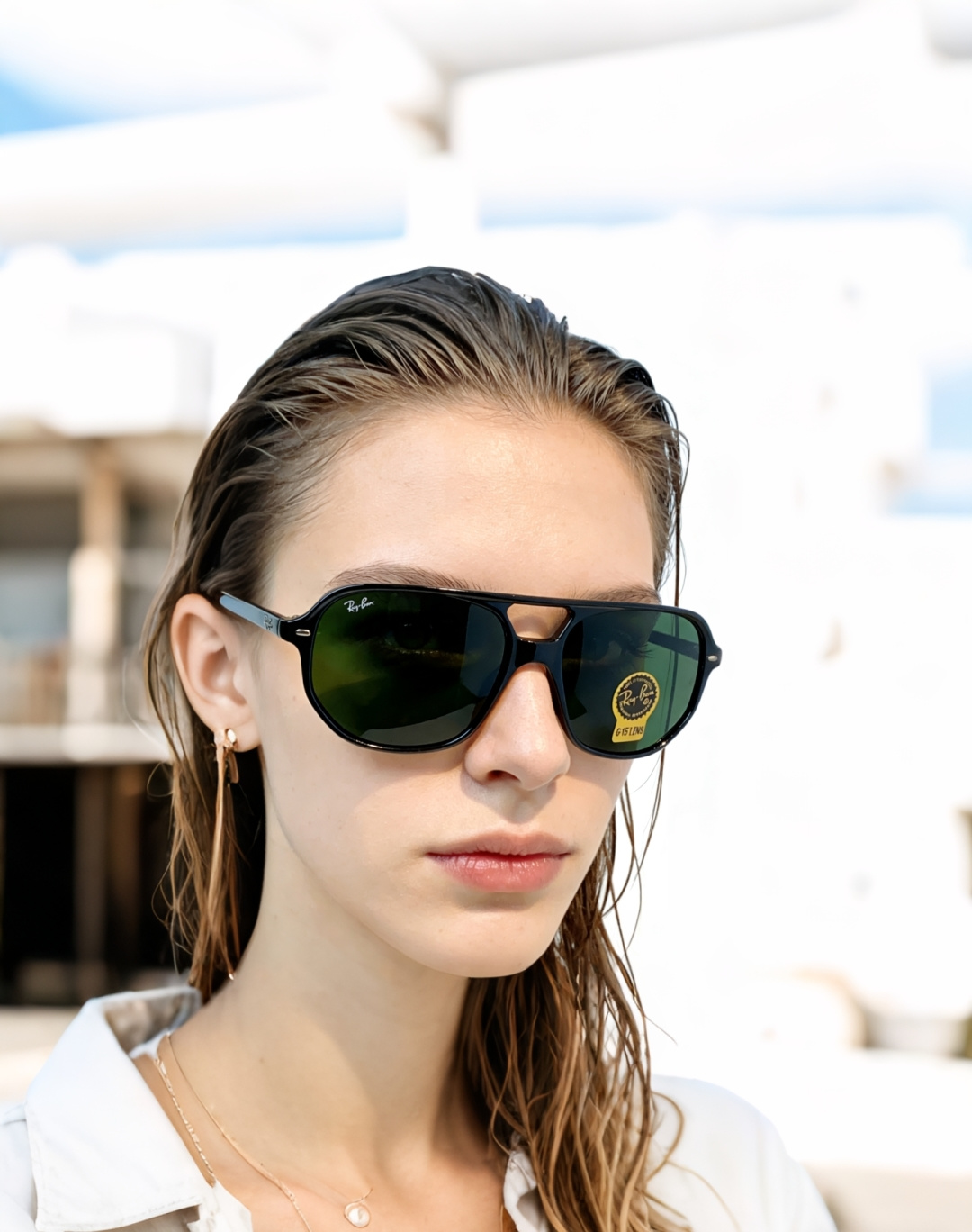 RayBan雷朋 2026新款双梁高光泽感黑色醋酸板材镜框，质感细腻、耐磨抗造，线条圆润流畅，经典永不过