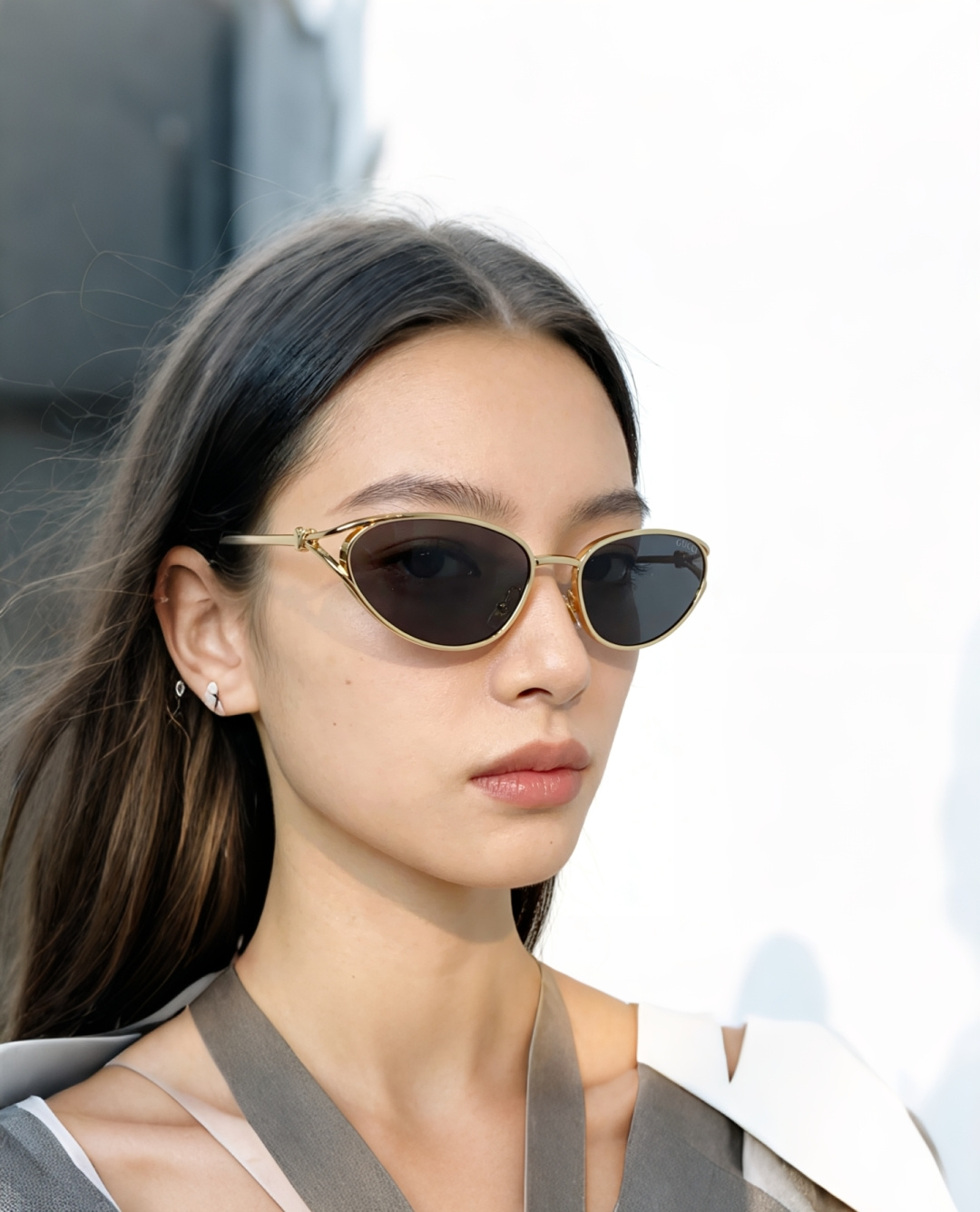 Gucci古奇 2026新款 经典的窄边猫眼椭圆造型，完美复刻90年代复古美学，上脸秒变氛围感辣妹，超显