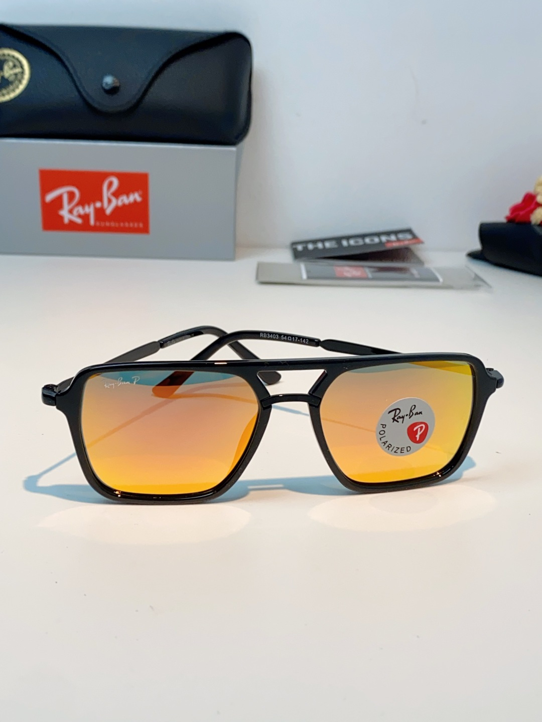 RayBan雷朋 2026新款偏光复古双梁大方框：经典飞行员双梁+方形大框设计，超显脸小，完美修饰方圆脸