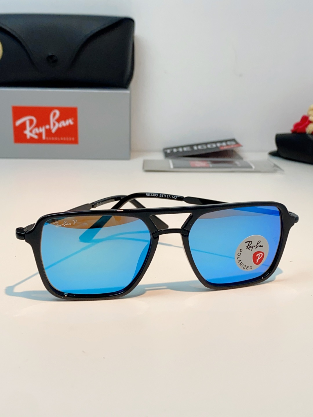 RayBan雷朋 2026新款偏光复古双梁大方框：经典飞行员双梁+方形大框设计，超显脸小，完美修饰方圆脸