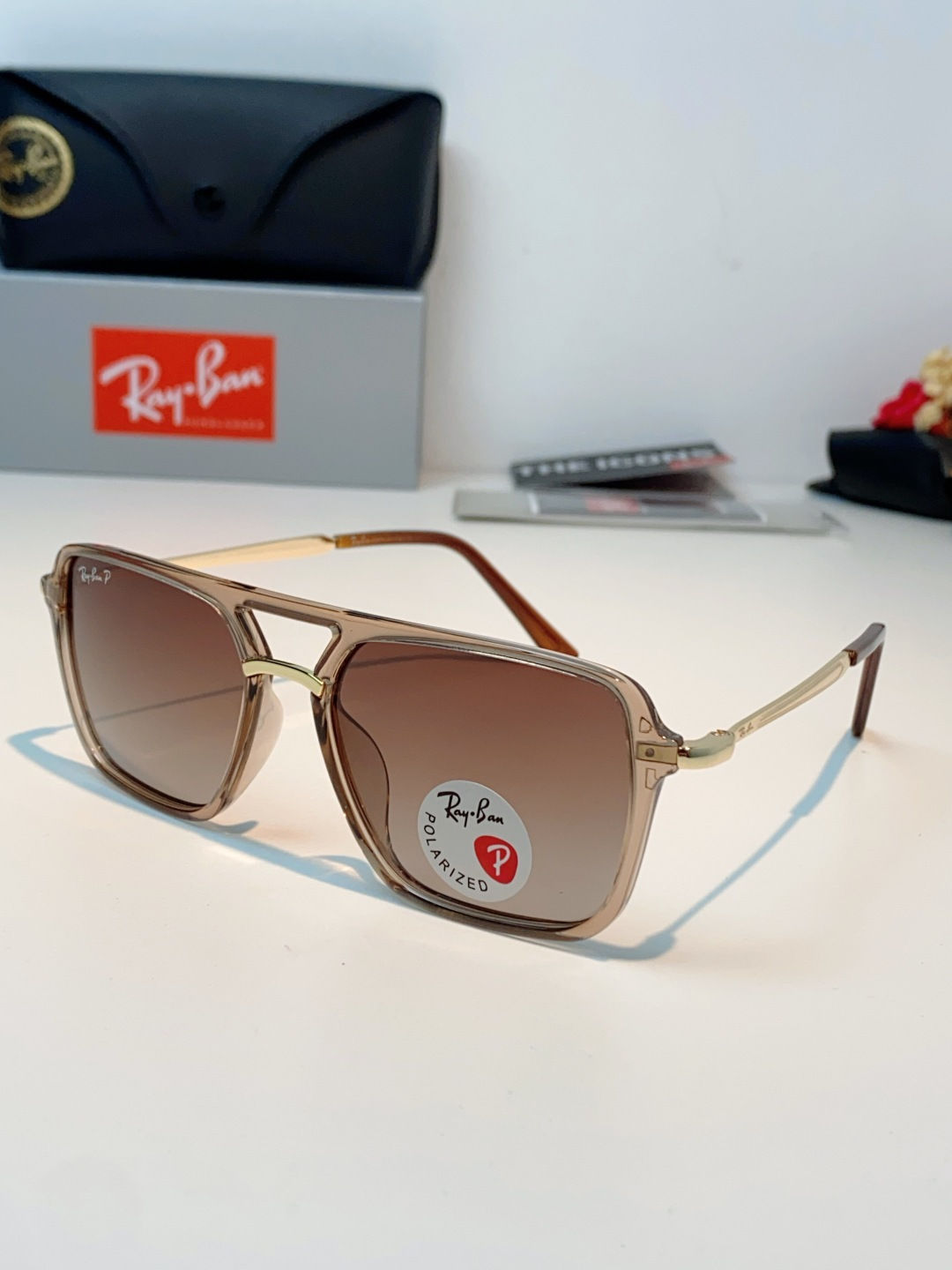 RayBan雷朋 2026新款偏光复古双梁大方框：经典飞行员双梁+方形大框设计，超显脸小，完美修饰方圆脸