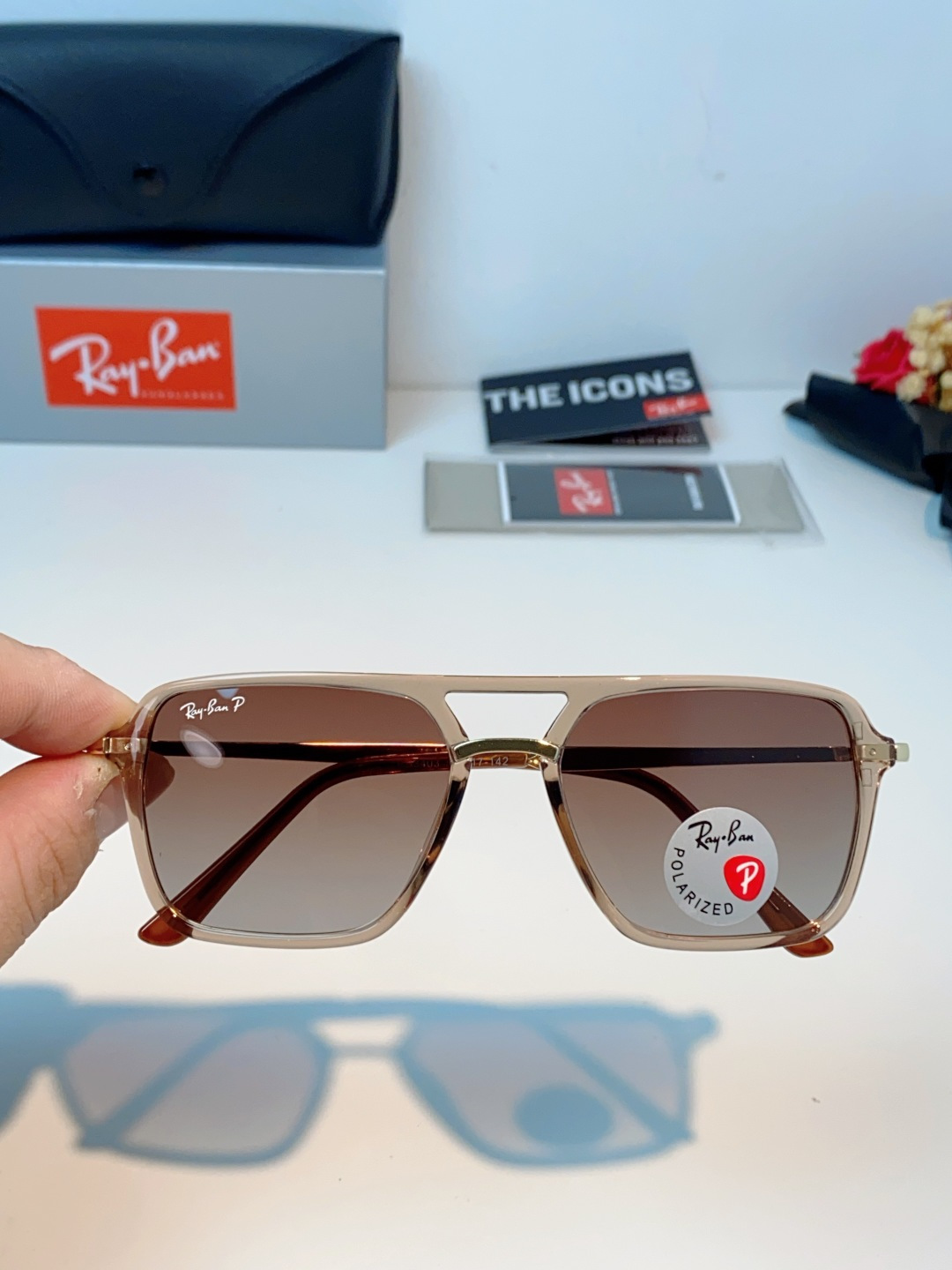 RayBan雷朋 2026新款偏光复古双梁大方框：经典飞行员双梁+方形大框设计，超显脸小，完美修饰方圆脸