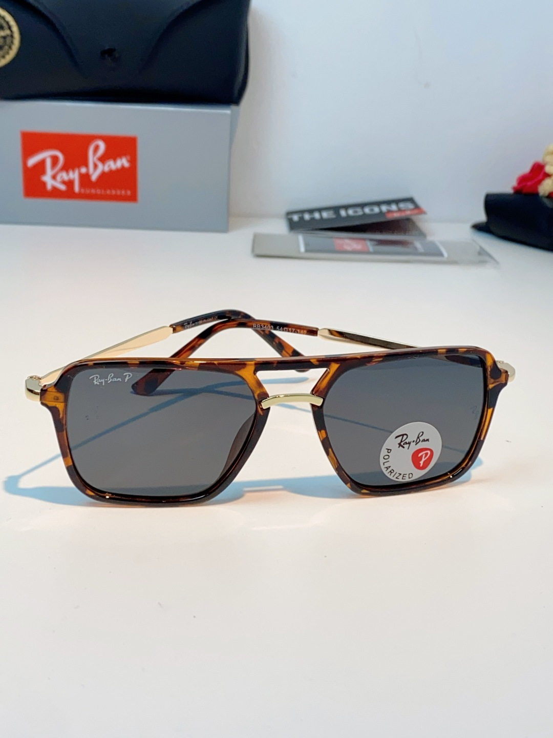 RayBan雷朋 2026新款偏光复古双梁大方框：经典飞行员双梁+方形大框设计，超显脸小，完美修饰方圆脸