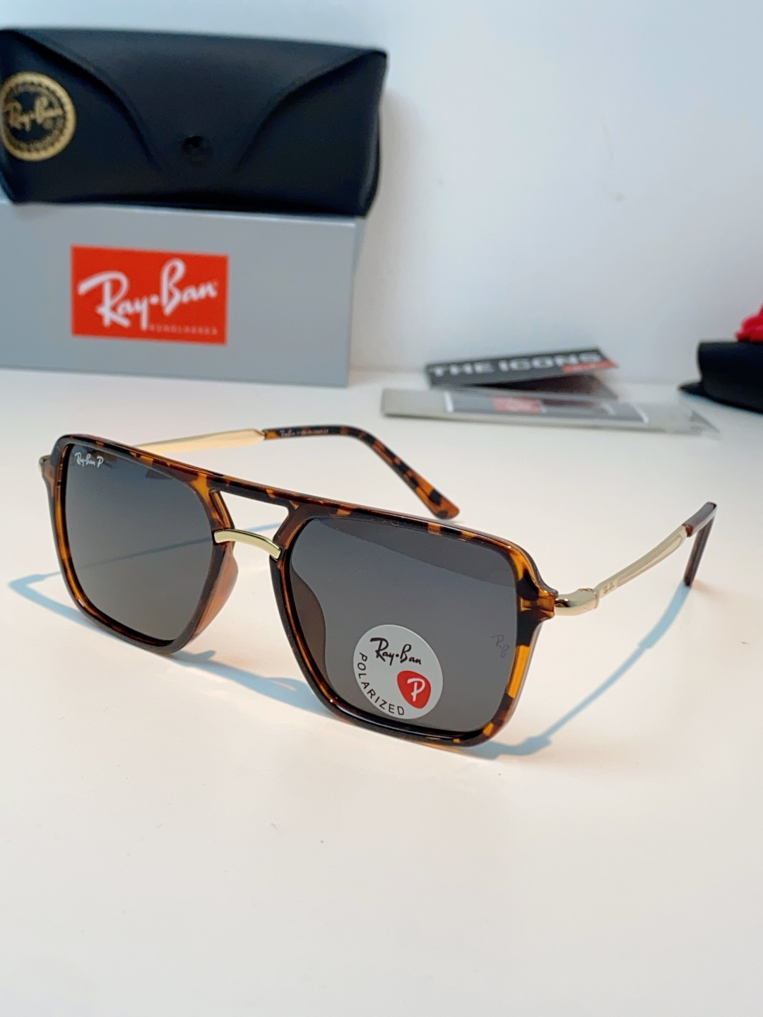 RayBan雷朋 2026新款偏光复古双梁大方框：经典飞行员双梁+方形大框设计，超显脸小，完美修饰方圆脸