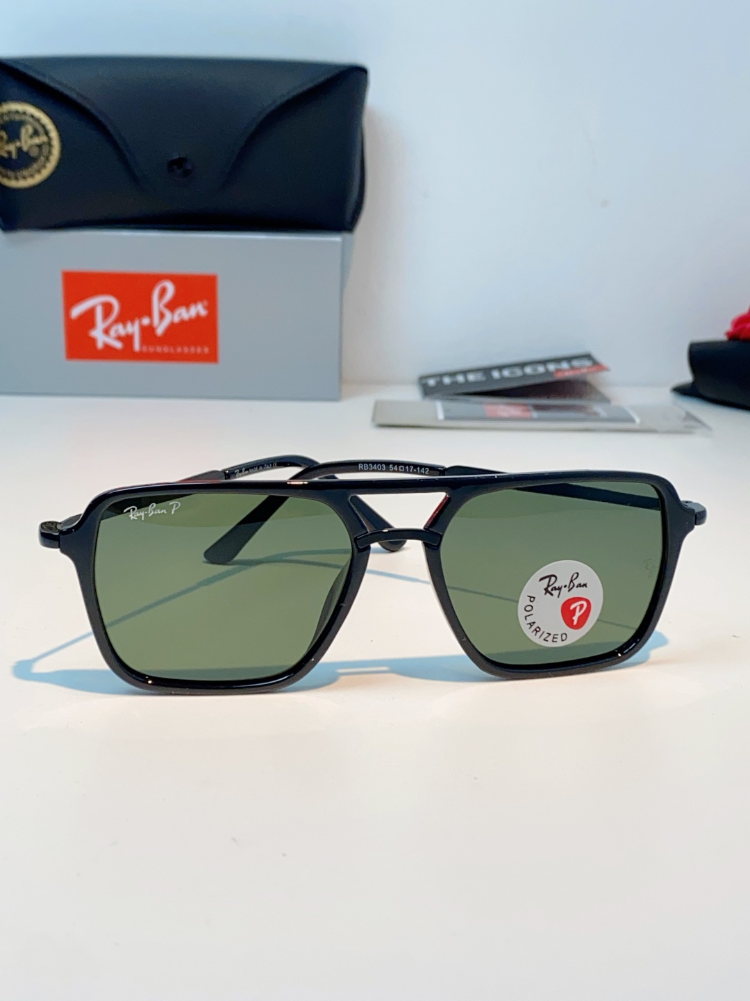 RayBan雷朋 2026新款偏光复古双梁大方框：经典飞行员双梁+方形大框设计，超显脸小，完美修饰方圆脸