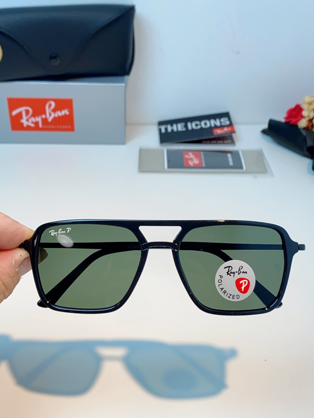 RayBan雷朋 2026新款偏光复古双梁大方框：经典飞行员双梁+方形大框设计，超显脸小，完美修饰方圆脸