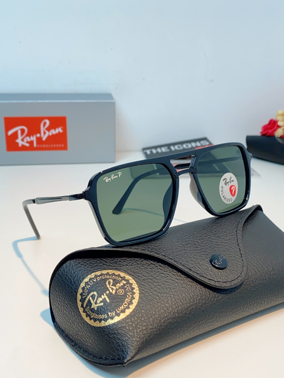 RayBan雷朋 2026新款偏光复古双梁大方框：经典飞行员双梁+方形大框设计，超显脸小，完美修饰方圆脸