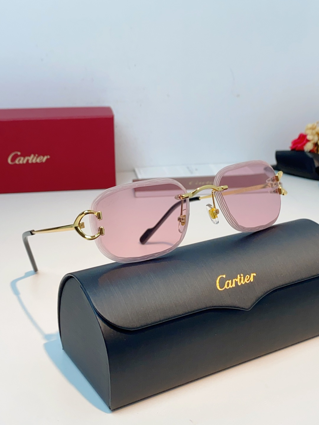 Cartier卡地亚 2026新款无框切边小方框，利落的方形无框切边设计，超显脸小，完美修饰方圆脸、鹅蛋