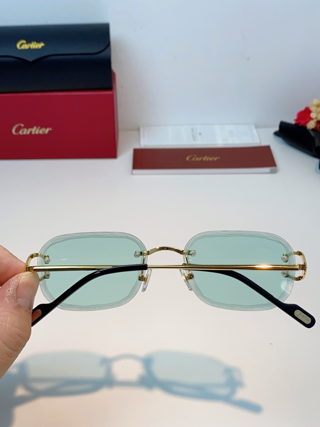Cartier卡地亚 2026新款无框切边小方框，利落的方形无框切边设计，超显脸小，完美修饰方圆脸、鹅蛋