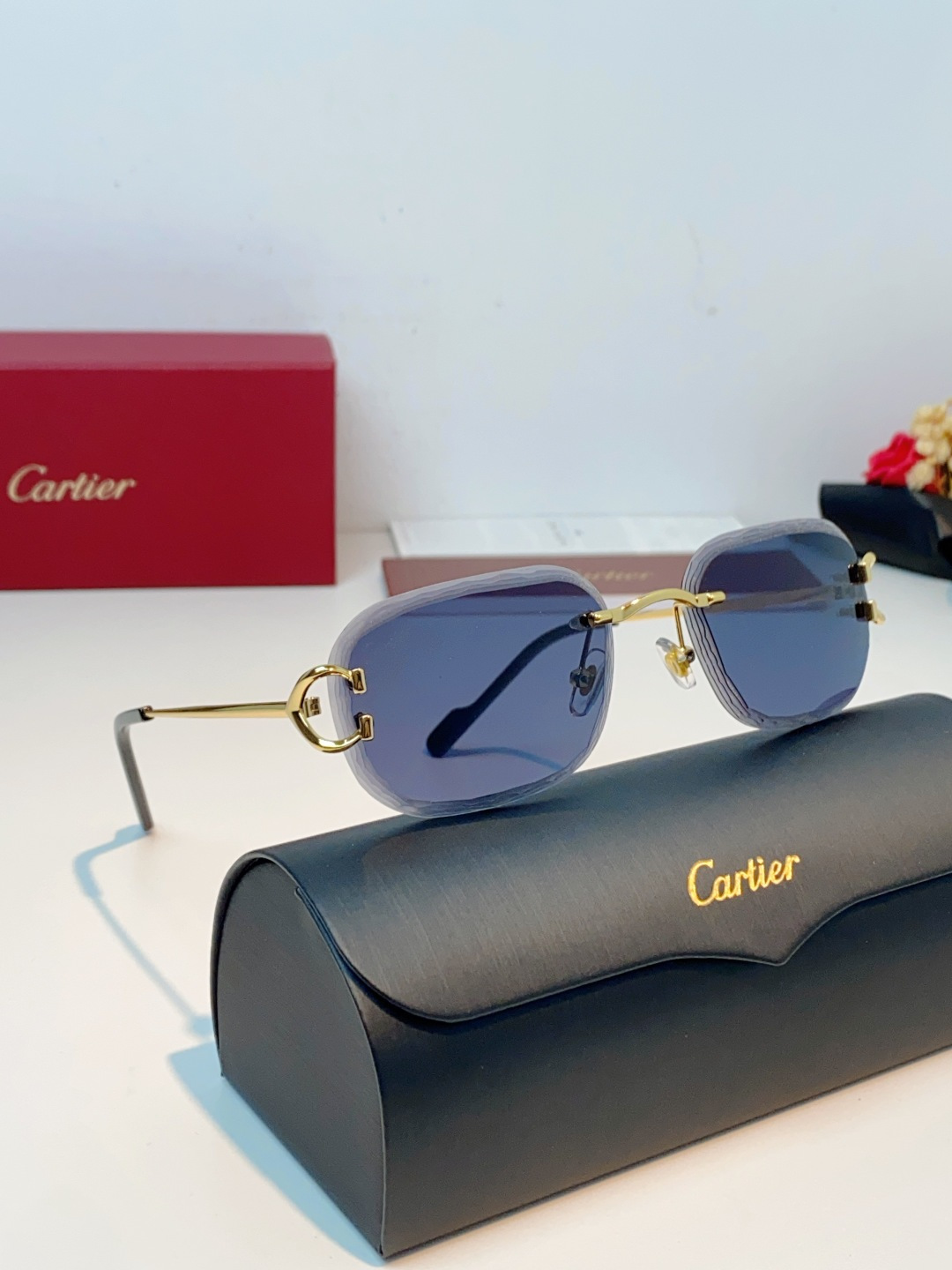 Cartier卡地亚 2026新款无框切边小方框，利落的方形无框切边设计，超显脸小，完美修饰方圆脸、鹅蛋