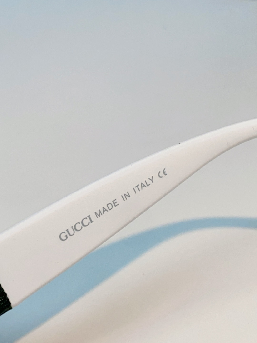 Gucci古奇 经典永不过时✨ GUCCI复古大框黑超太阳镜，复古大框椭圆造型：经典的 oversize