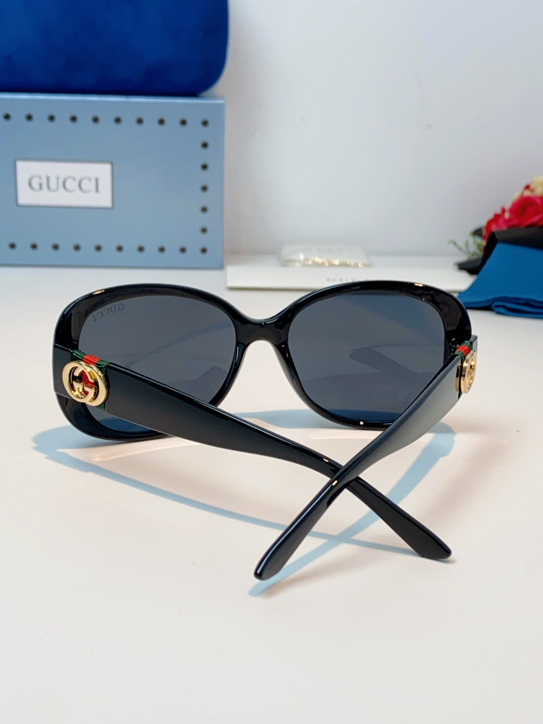Gucci古奇 经典永不过时✨ GUCCI复古大框黑超太阳镜，复古大框椭圆造型：经典的 oversize
