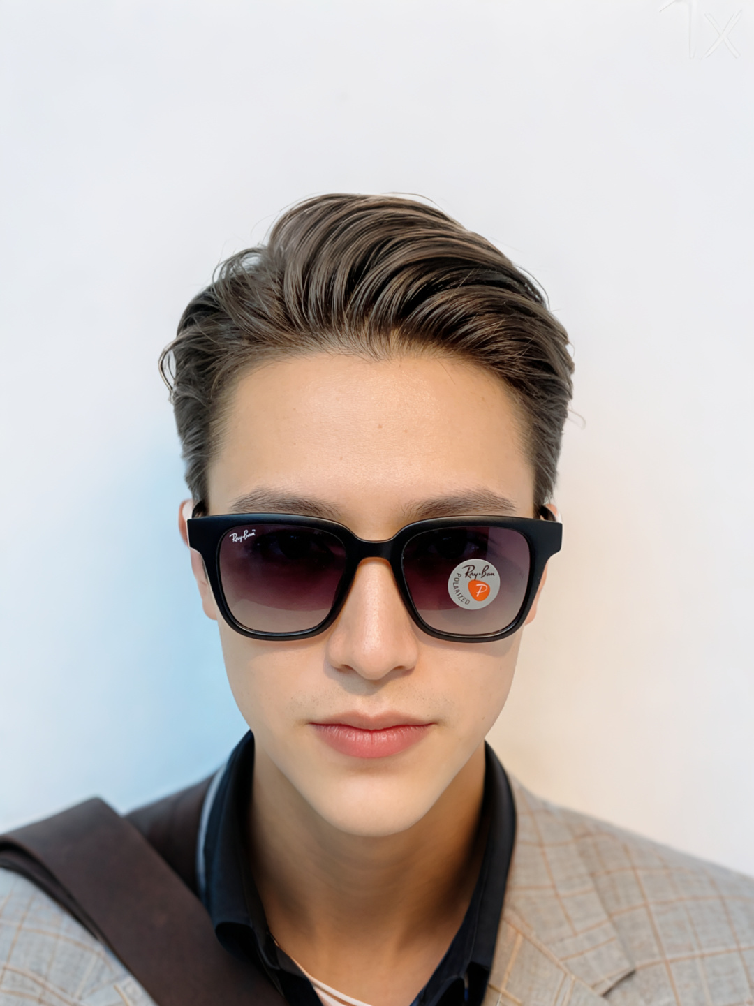 RayBan雷朋 经典黑框偏光墨镜 | 永不过时的百搭神款 百年经典，一眼封神！雷朋标志性黑框方框设计，