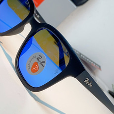 RayBan雷朋 经典黑框偏光墨镜 | 永不过时的百搭神款 百年经典,一眼封神!雷朋标志性黑框方框设计, RayBan雷朋 经典黑框偏光墨镜 | 永不过时的百搭神款 百年经典,一眼封神!雷朋标志性黑框方框设计,