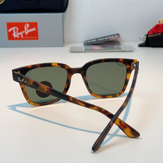 RayBan雷朋 经典黑框偏光墨镜 | 永不过时的百搭神款 百年经典,一眼封神!雷朋标志性黑框方框设计, RayBan雷朋 经典黑框偏光墨镜 | 永不过时的百搭神款 百年经典,一眼封神!雷朋标志性黑框方框设计,